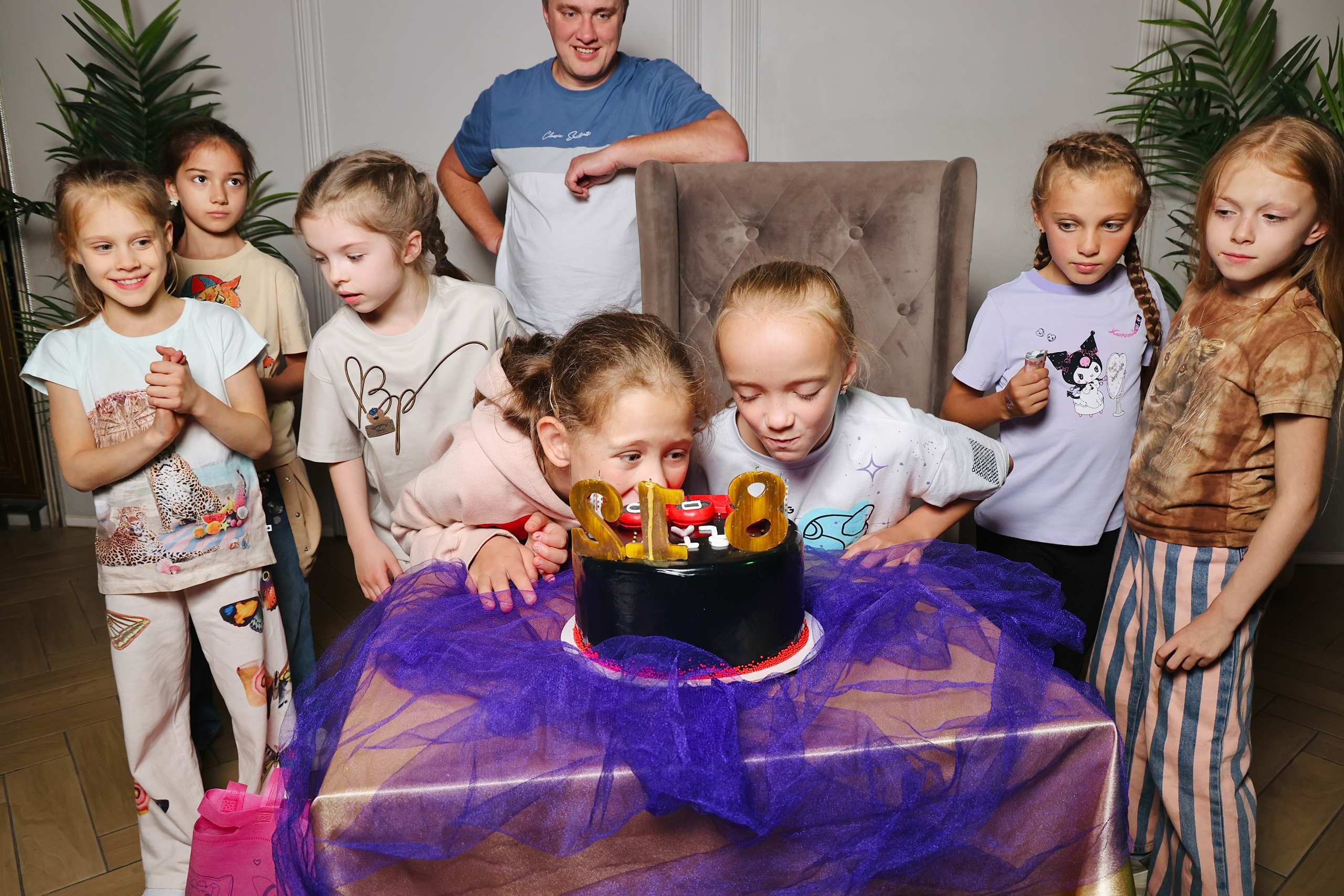 День рождения Ники и Софьи 8 и 12 лет. Фотограф Алексей Солопов