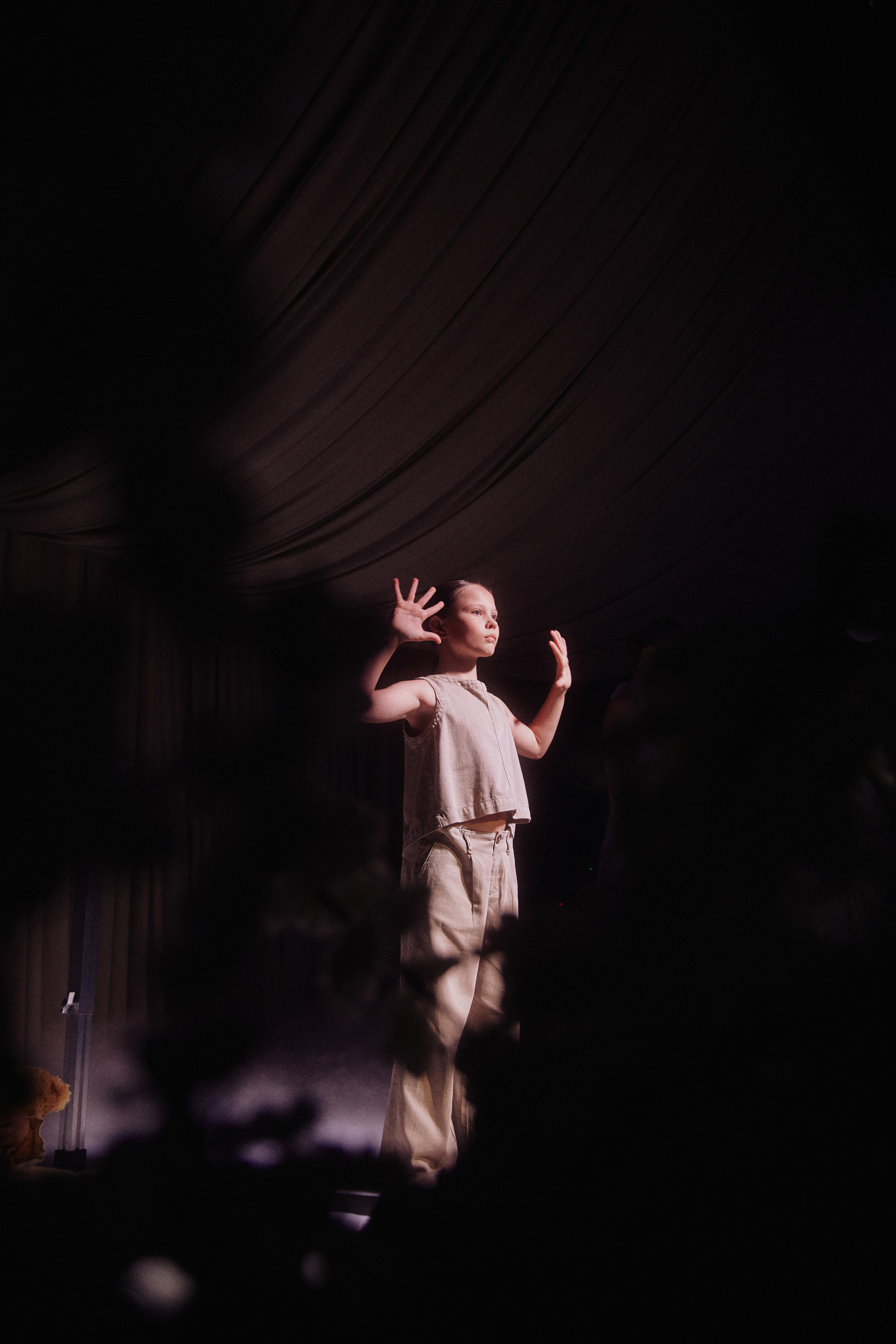 REFLECTIONS: A TRAIL OF FEELINGS. Дмитрий Мазуркевич: Профессиональный Репортажный Фотограф