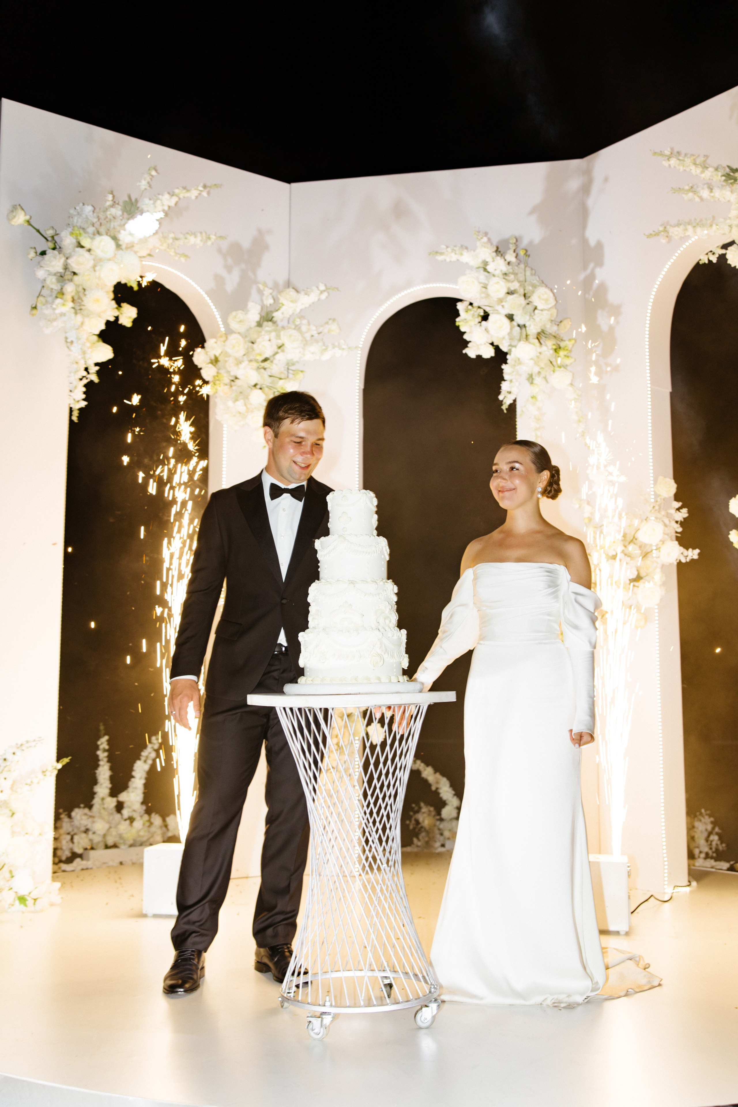 Красивая свадьба в классическом стиле. Организатор Романова Любовь