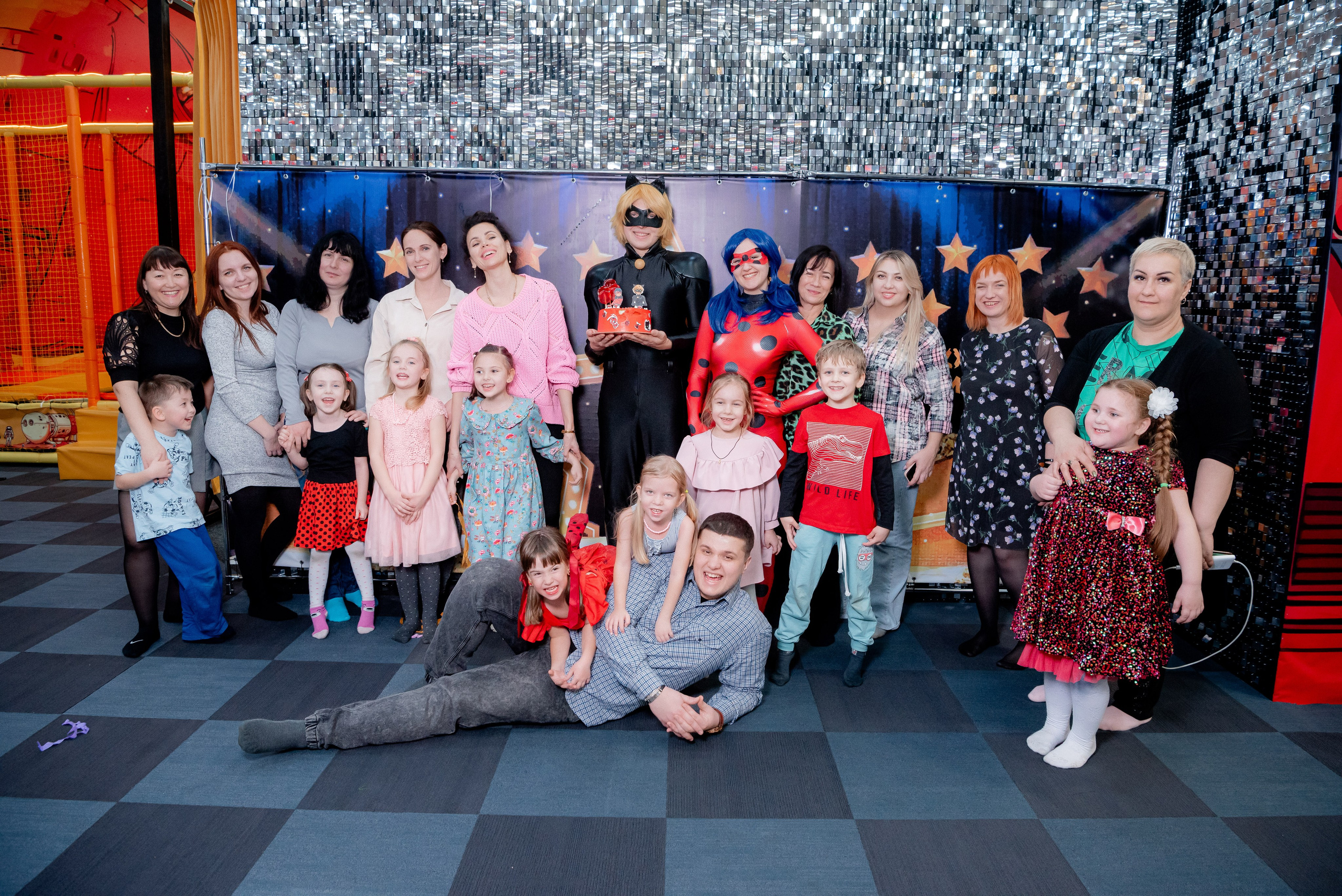 ДР в Локо Мотив Аниматоры Леди Баг. Фотограф в Волгограде и Волжском Александр Горбань