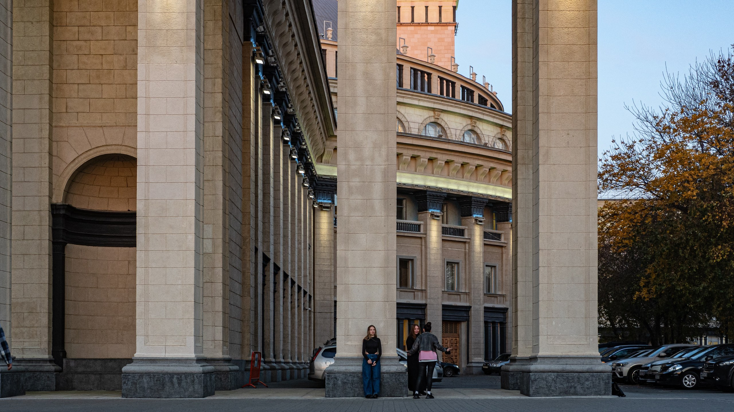 36 видов Театра оперы и балета. Фотограф Алексей Школдин. Новосибирск