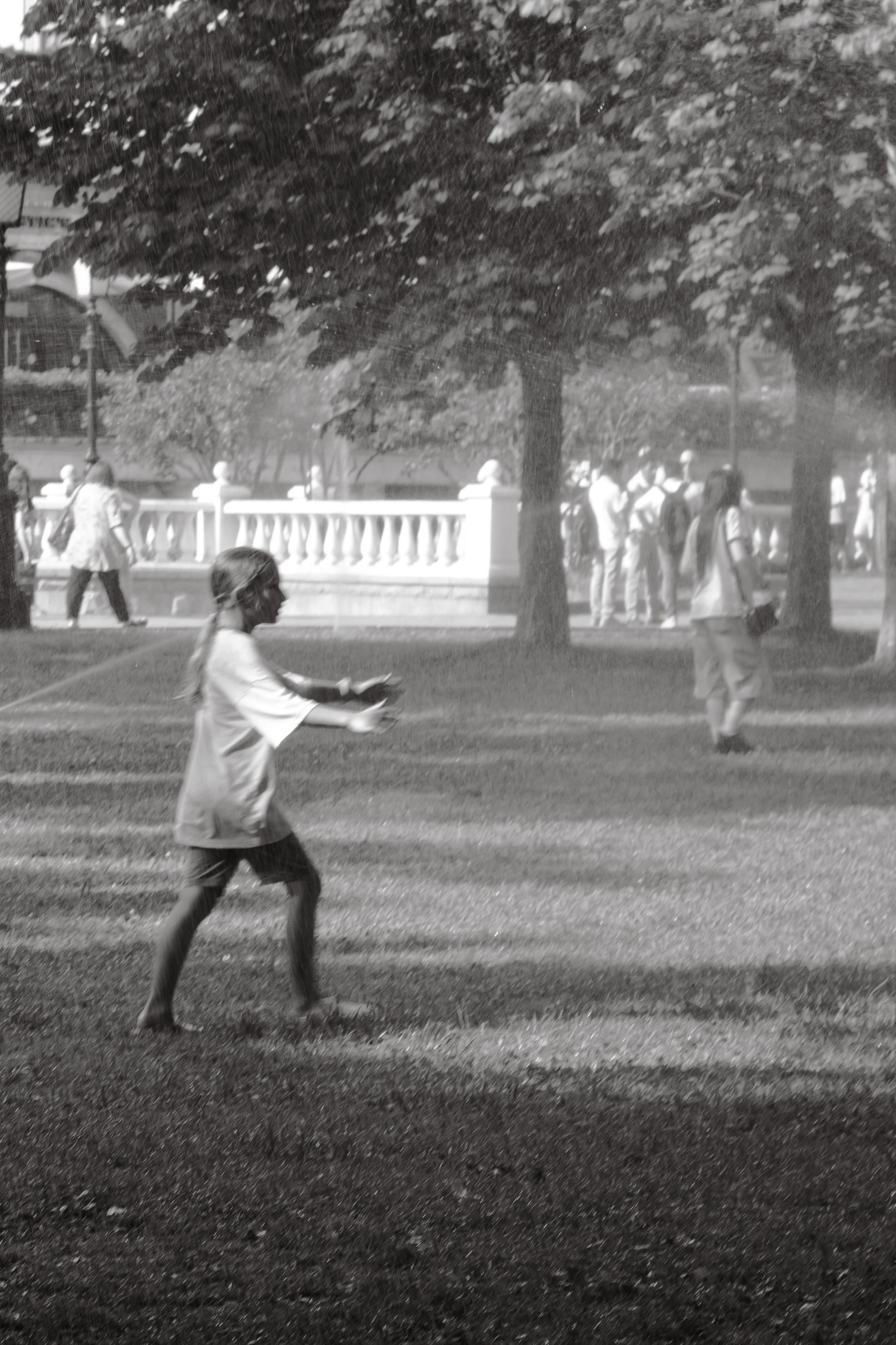 Вода в жару. Фотограф Москва, портрет, стрит, репортаж. Художественная фотосессия