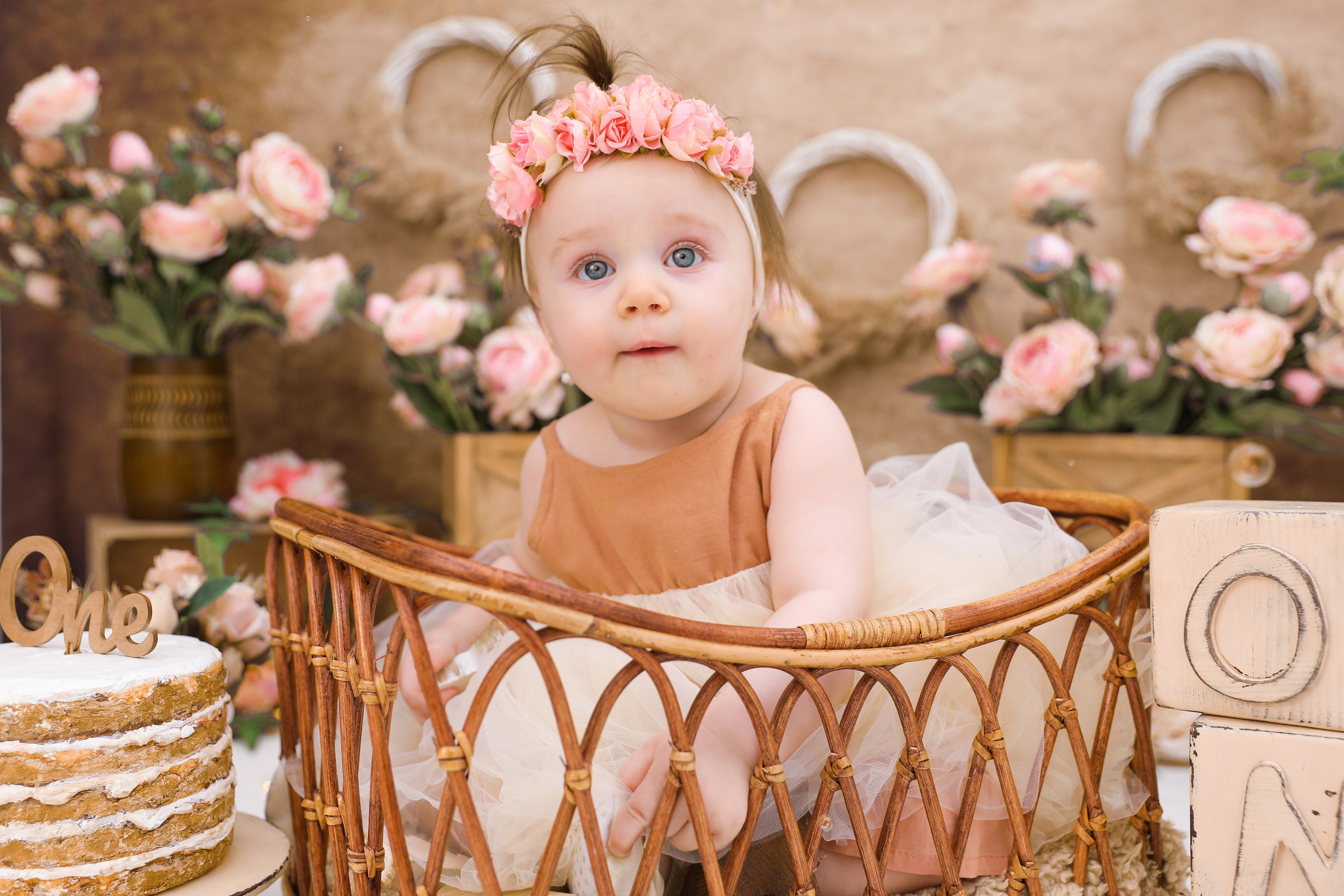 ГОДОВАСИКИ. Photographer Viktoriya Markushina «My world throug»