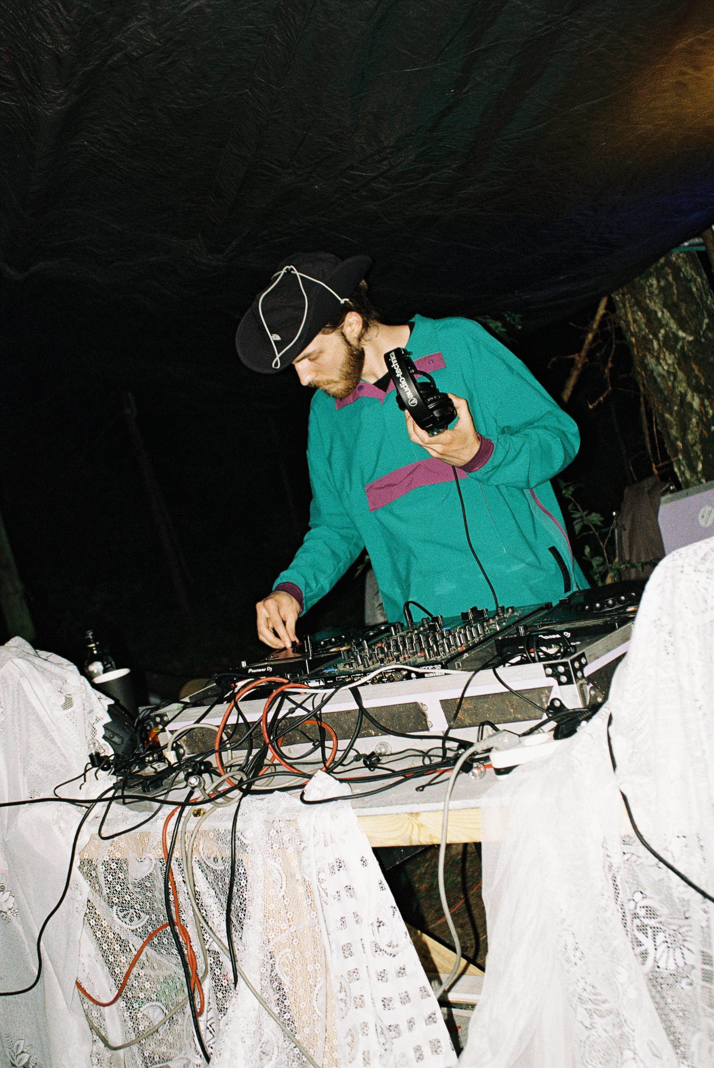 ЧАЩА etokinematika x rosa 2023. Плёночный фотограф в Москве Саша Баранова