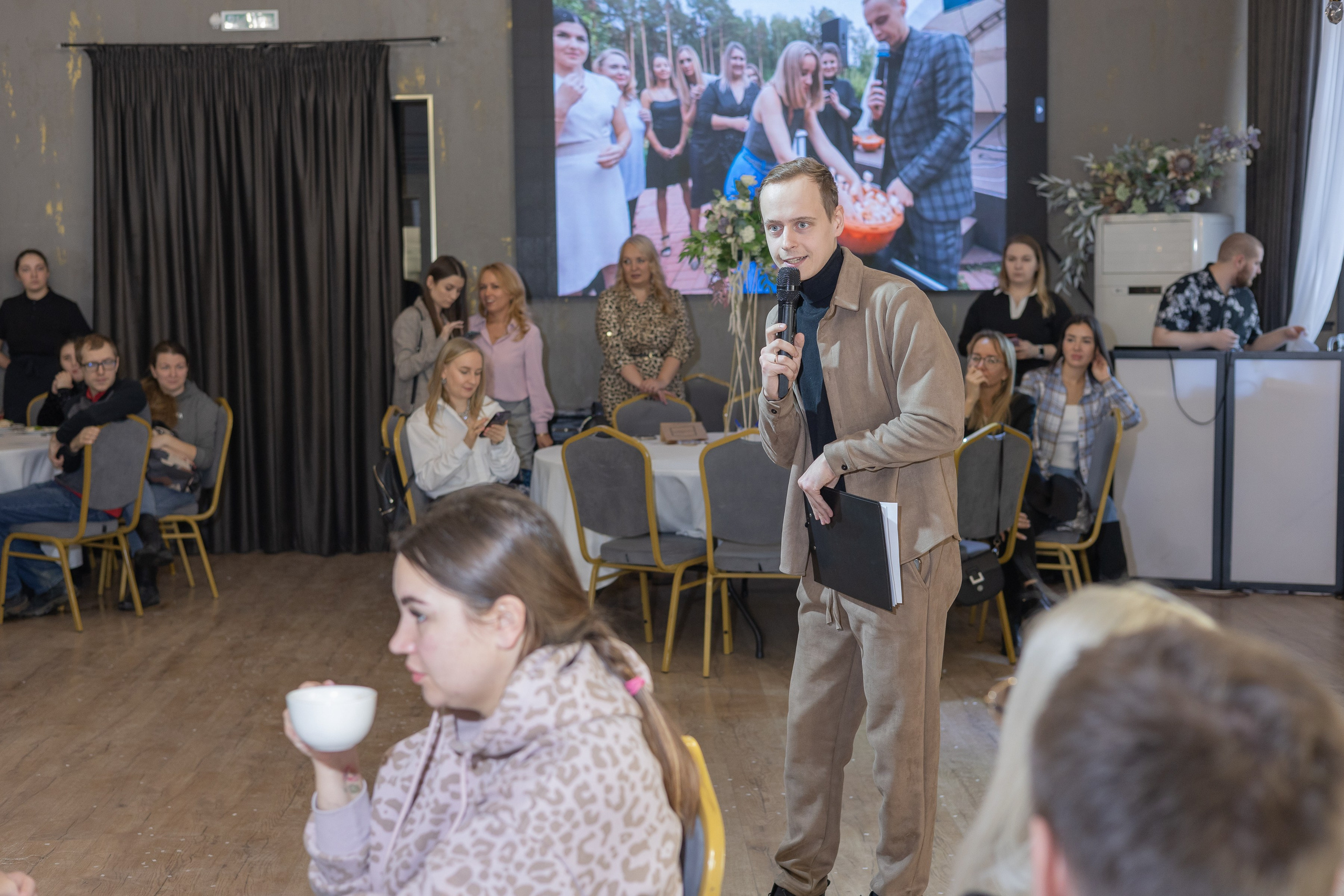 Свадебное чаепитие для молодоженов