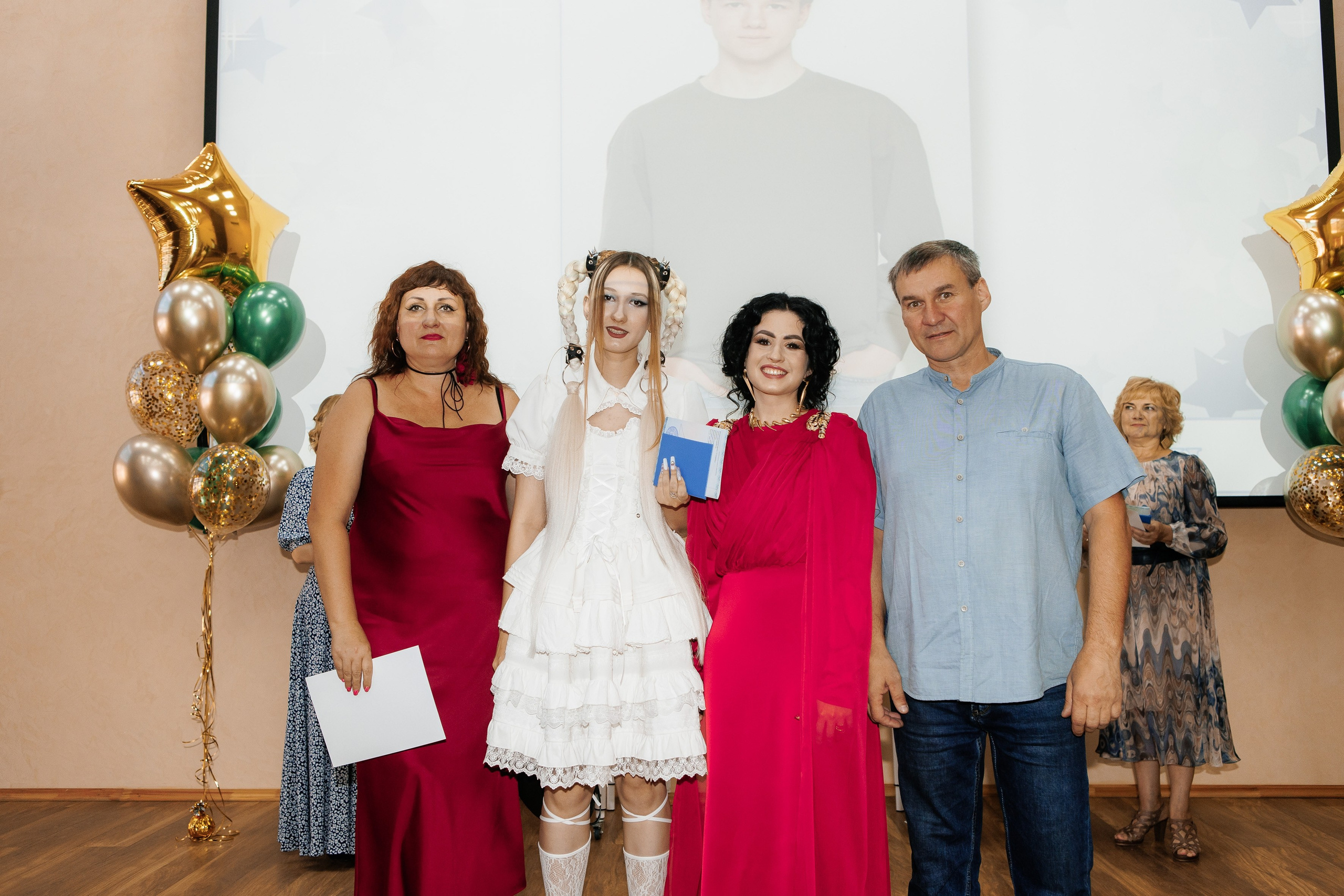 Выпускной Гимназия 12 2024 г. Свадебный и портретный Фотограф в Липецке Дмитрий Котюков