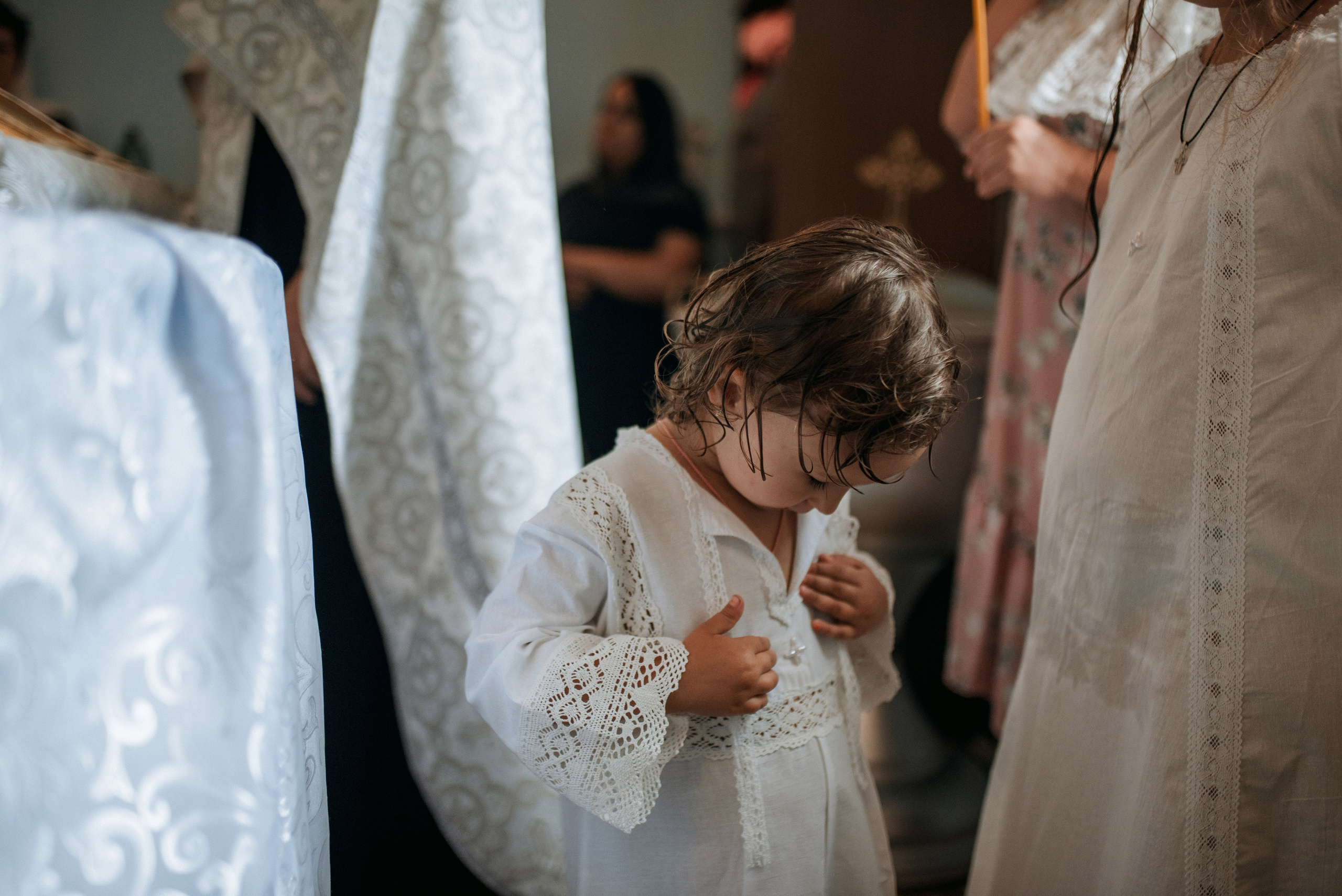 Крещение Даши и Алены. Семейный документальный фотограф в Волгограде Мариэта Додина