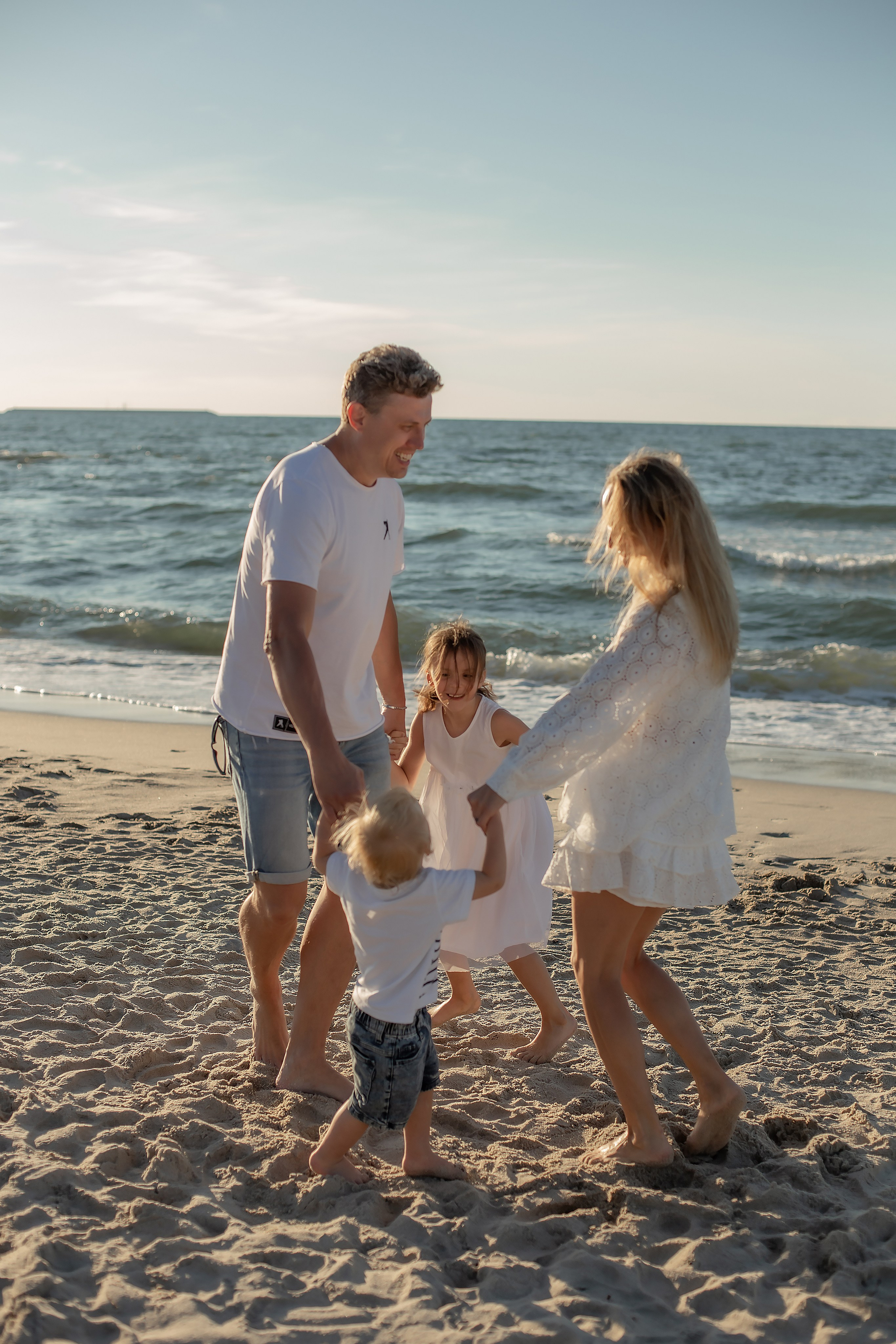 Иван, Ирина, Варя и Гордей. Малиновка. Фотограф в Калининграде Решетникова Алина