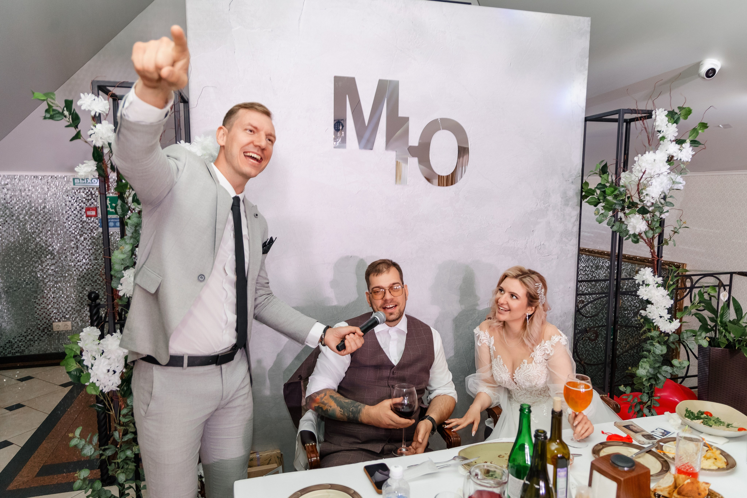 Максим и Юля. Дом офицеров. Свадебный фотограф в Хабаровске