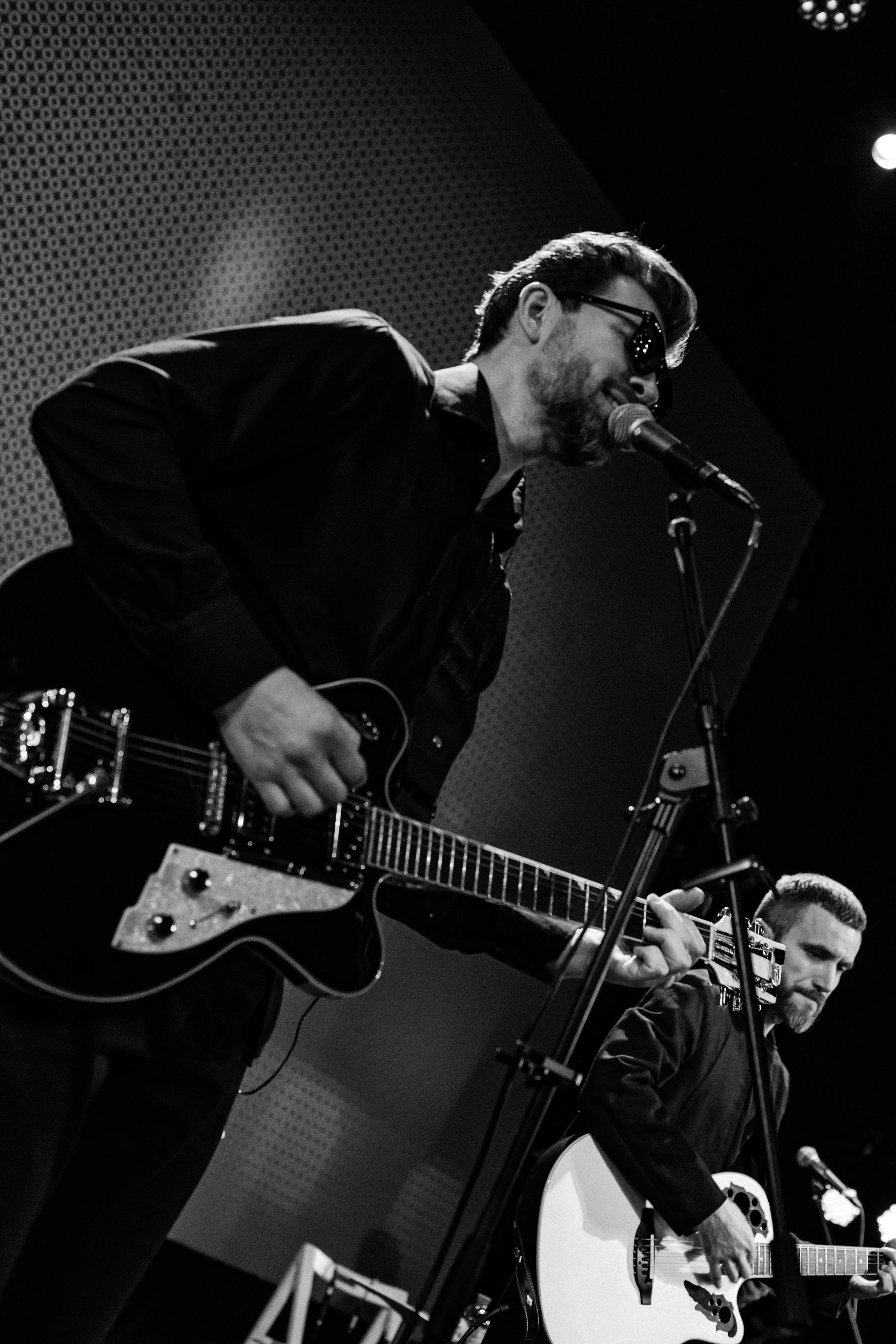 Рекорд. Герои нашего времени со струнным оркестром. Фотограф в Нижнем Новгороде