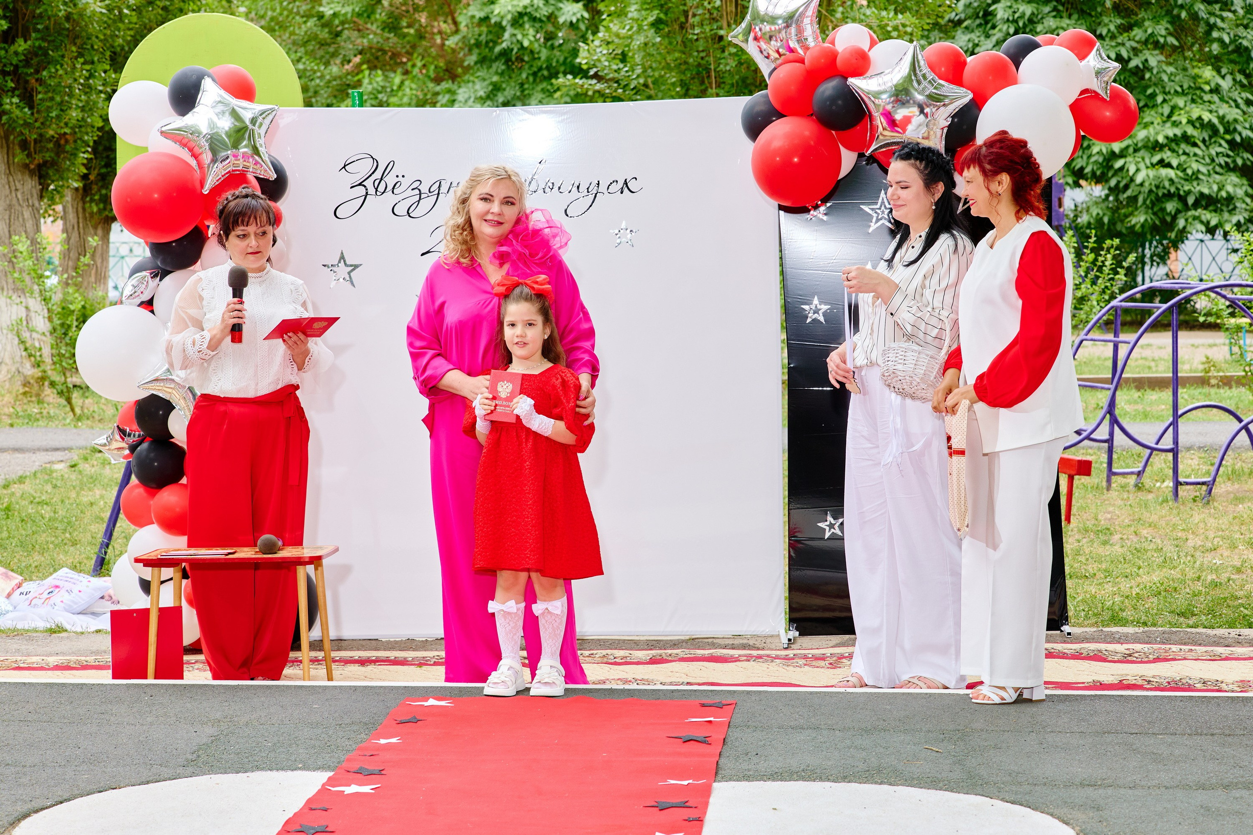 Выпускной 45 сад. Фотограф Выпускные альбомы Таганрог Сергей Коробченко