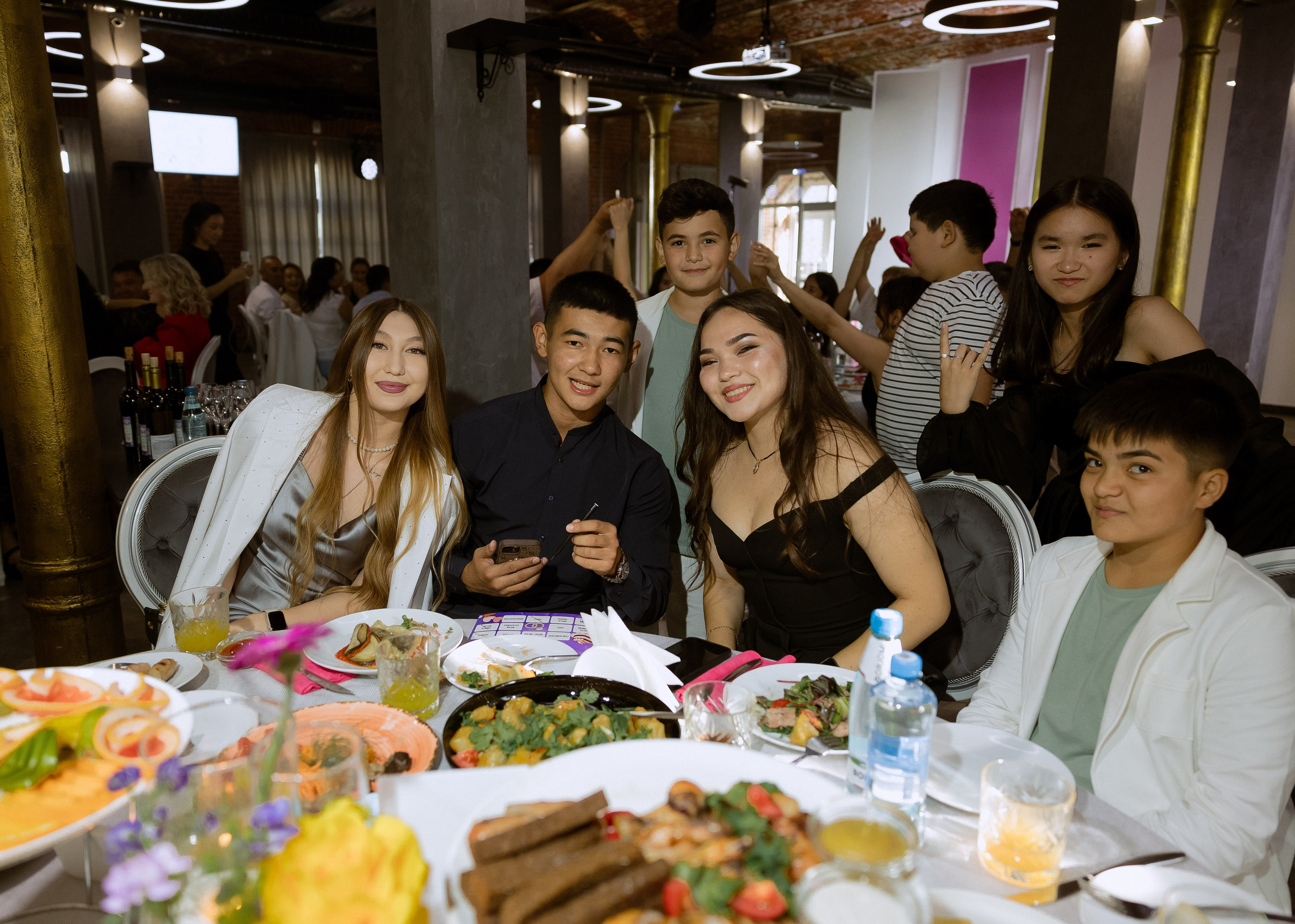 Дмитрий и Алита. Фотограф Эмиль Исякаев