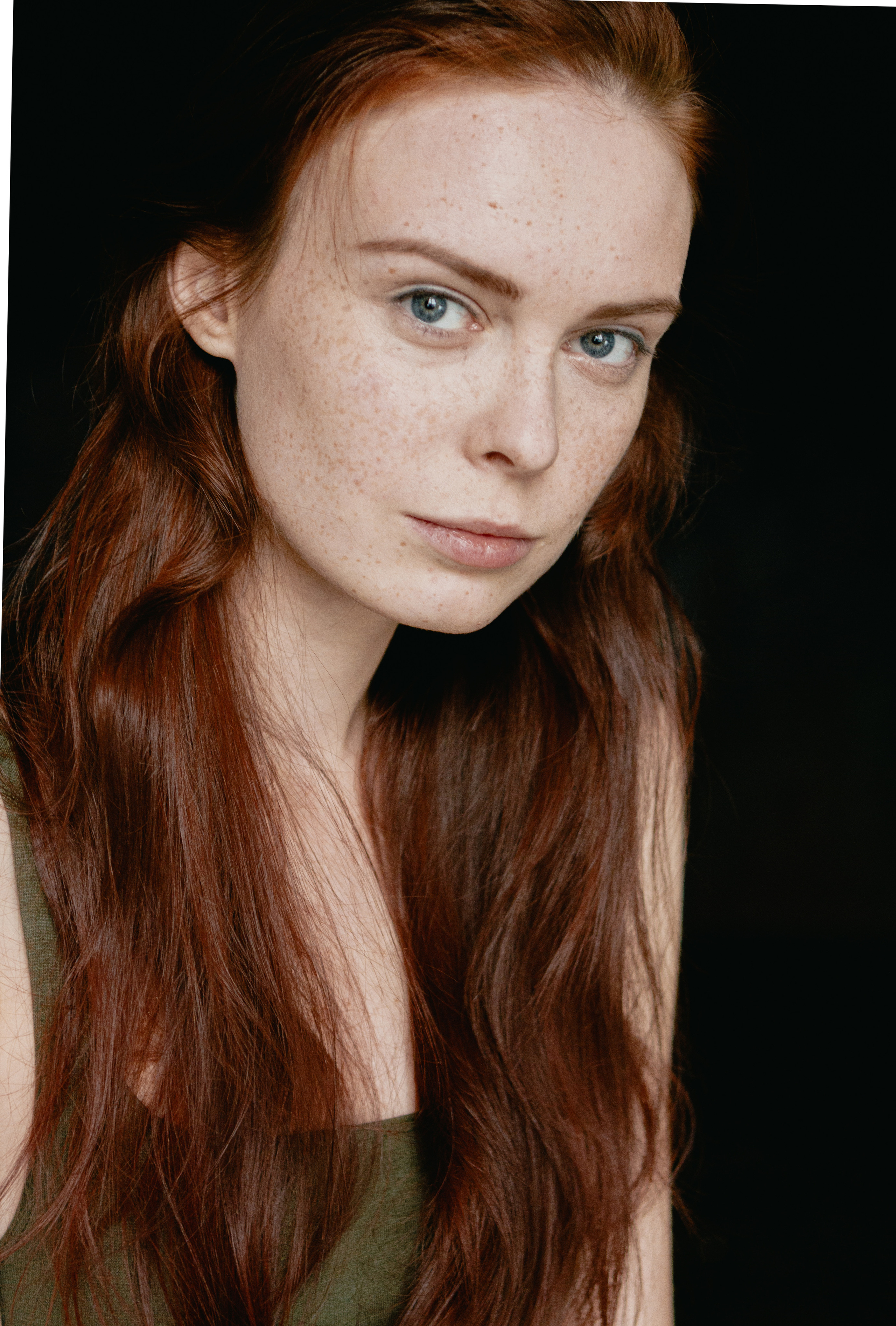 Portrait & Art. Commerce & art photographer