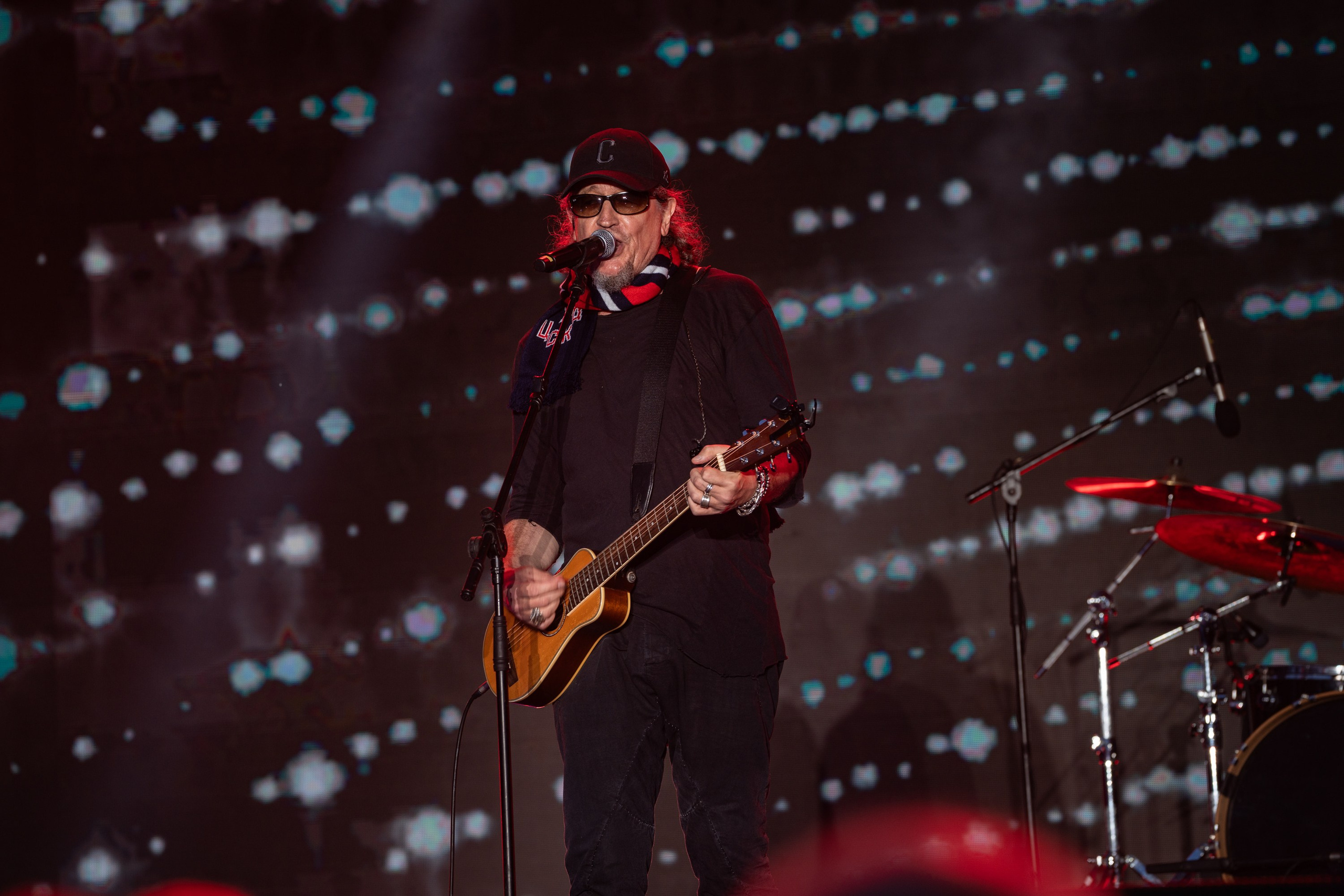 Группа Серьга и Сергей Галанин на ЦСКА ФЕСТ 2024. Сайт Алматинского НЮ АРТ, будуар и фэшн фотографа Дениса Карпенко