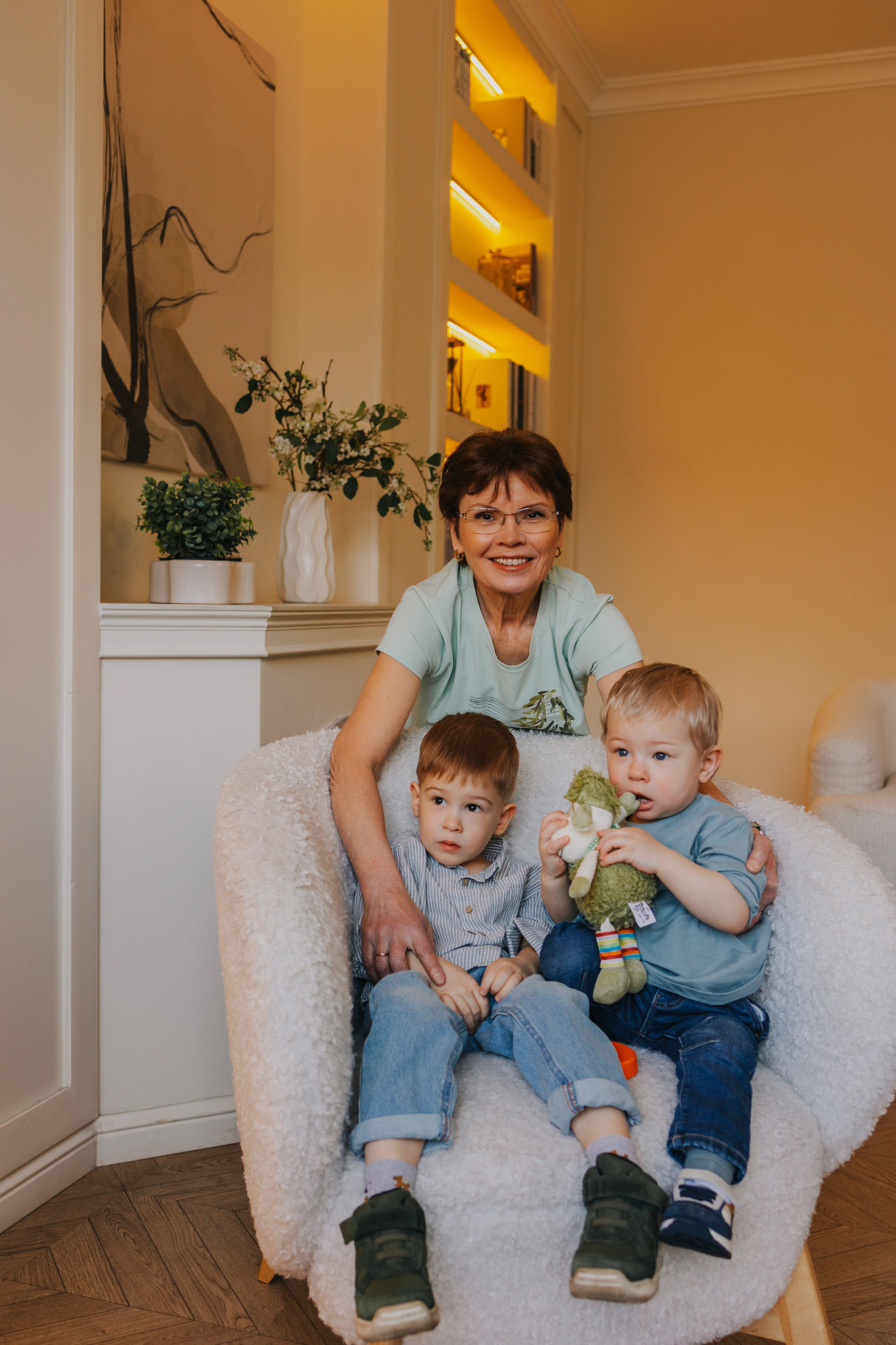 Большая семья. Домашняя фотосессия