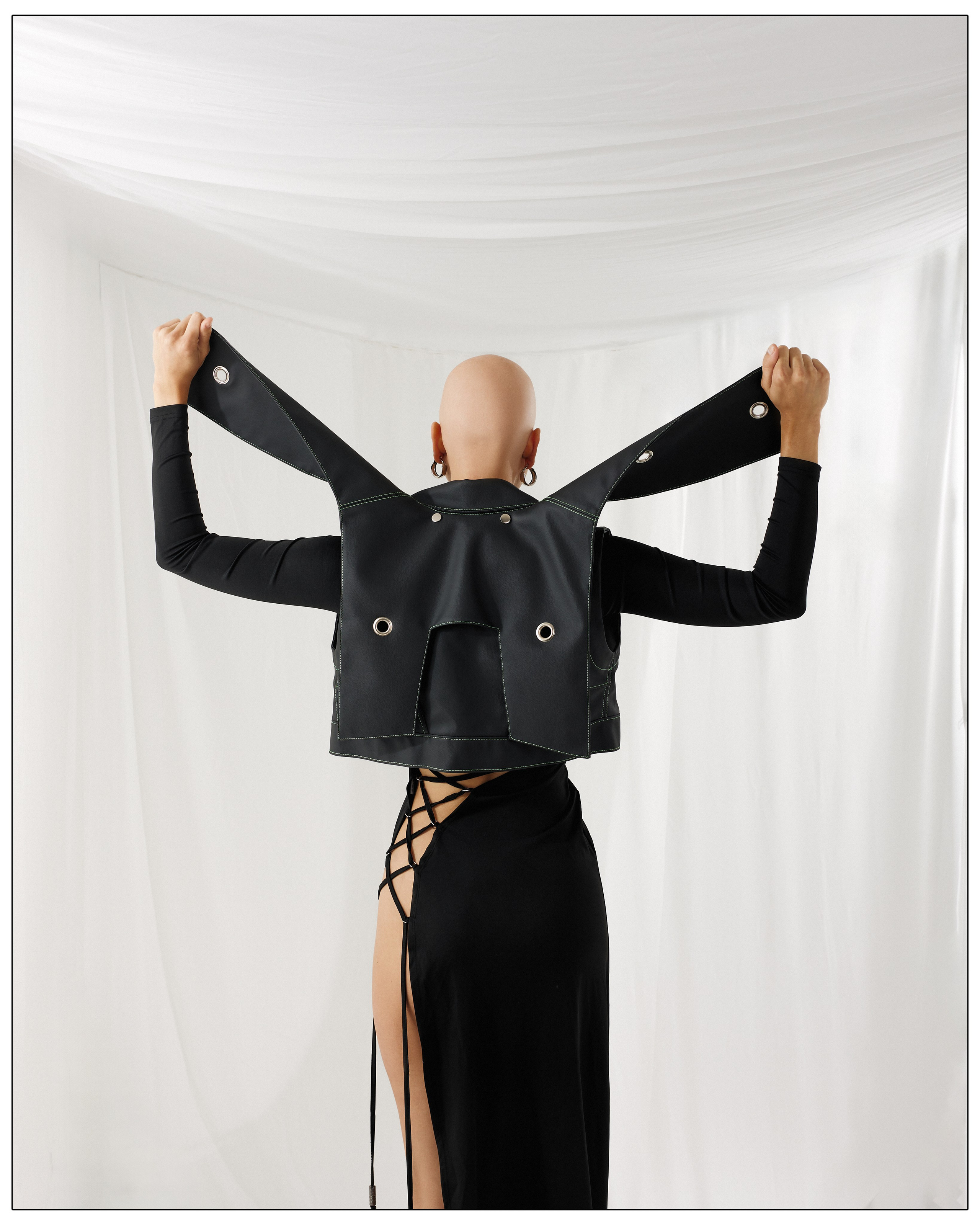 KORZUN. Влада Зюзина — adalwzet posmotri — коммерческий фотограф в Москве — портретный фотограф, фотограф для брендов