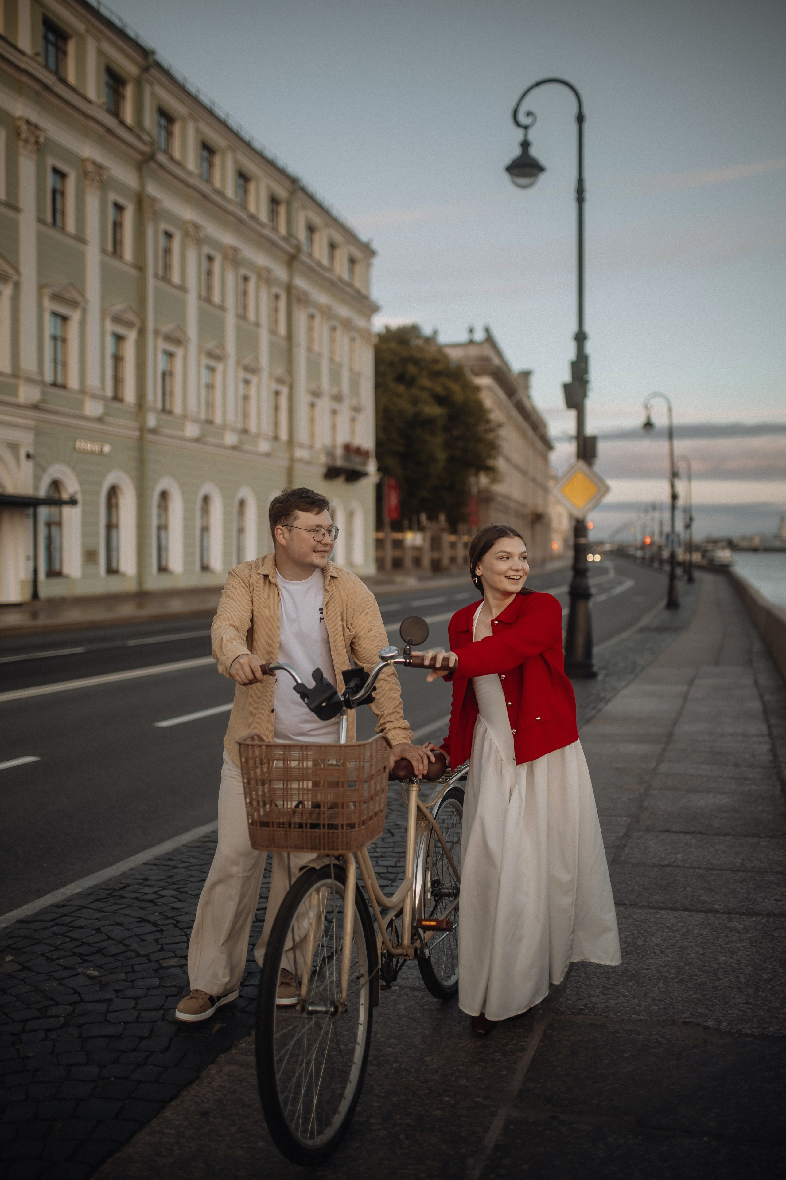 Рассвет в Питере. Фотограф в Санкт Петербурге Лара Великова