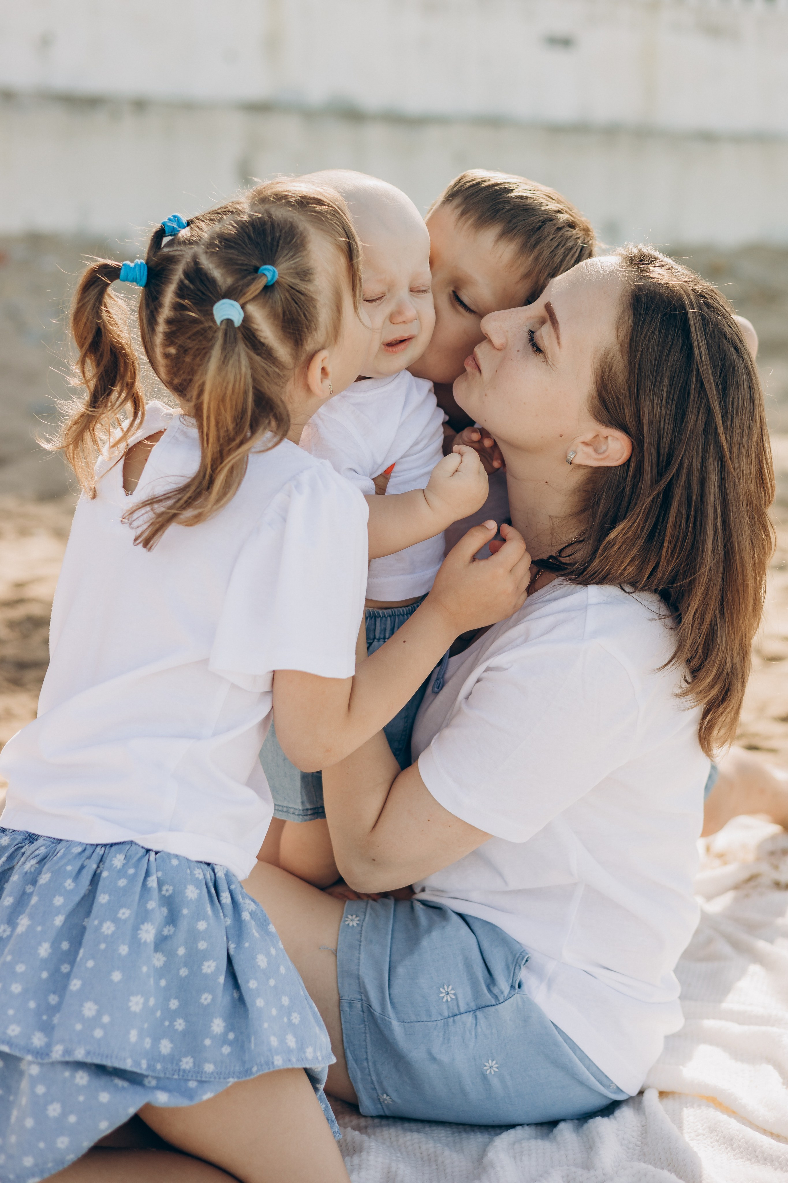 Сергей, Мария, Марк, Кира и Герман