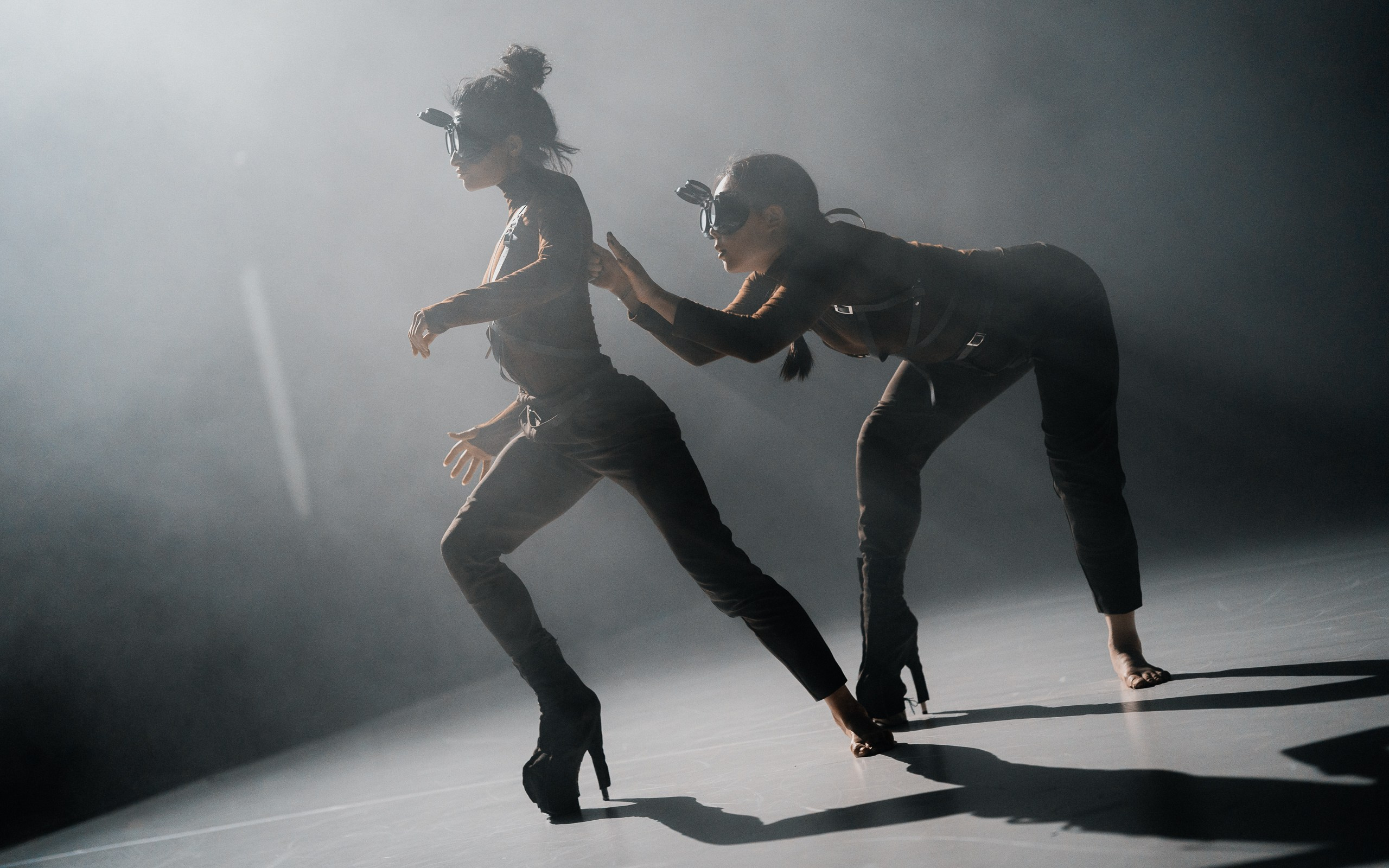 Ksenia Mickheeva Project: «Маяк» 2023. Театральный фотограф в Санкт-Петербурге Дмитрий Скареднов