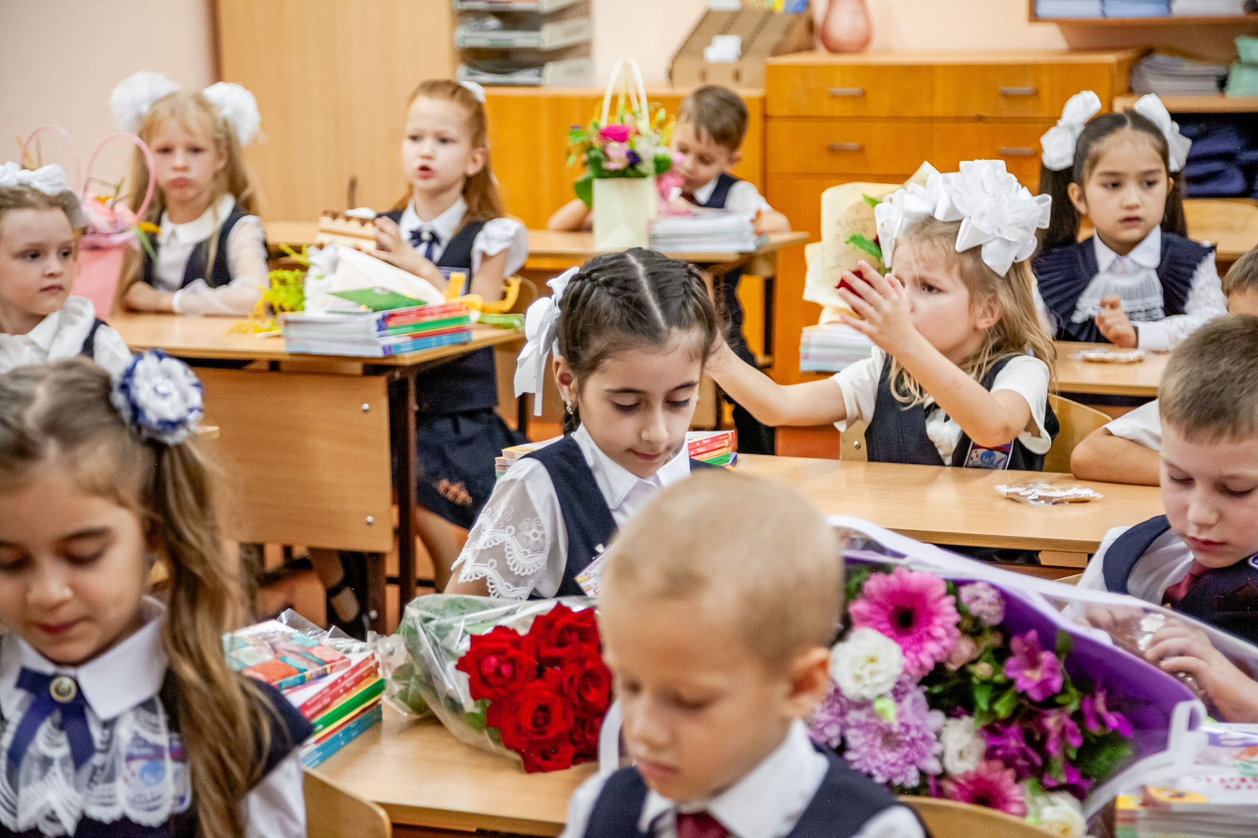 1 сентября линейка. Свадебный и семейный фотограф в Армавире