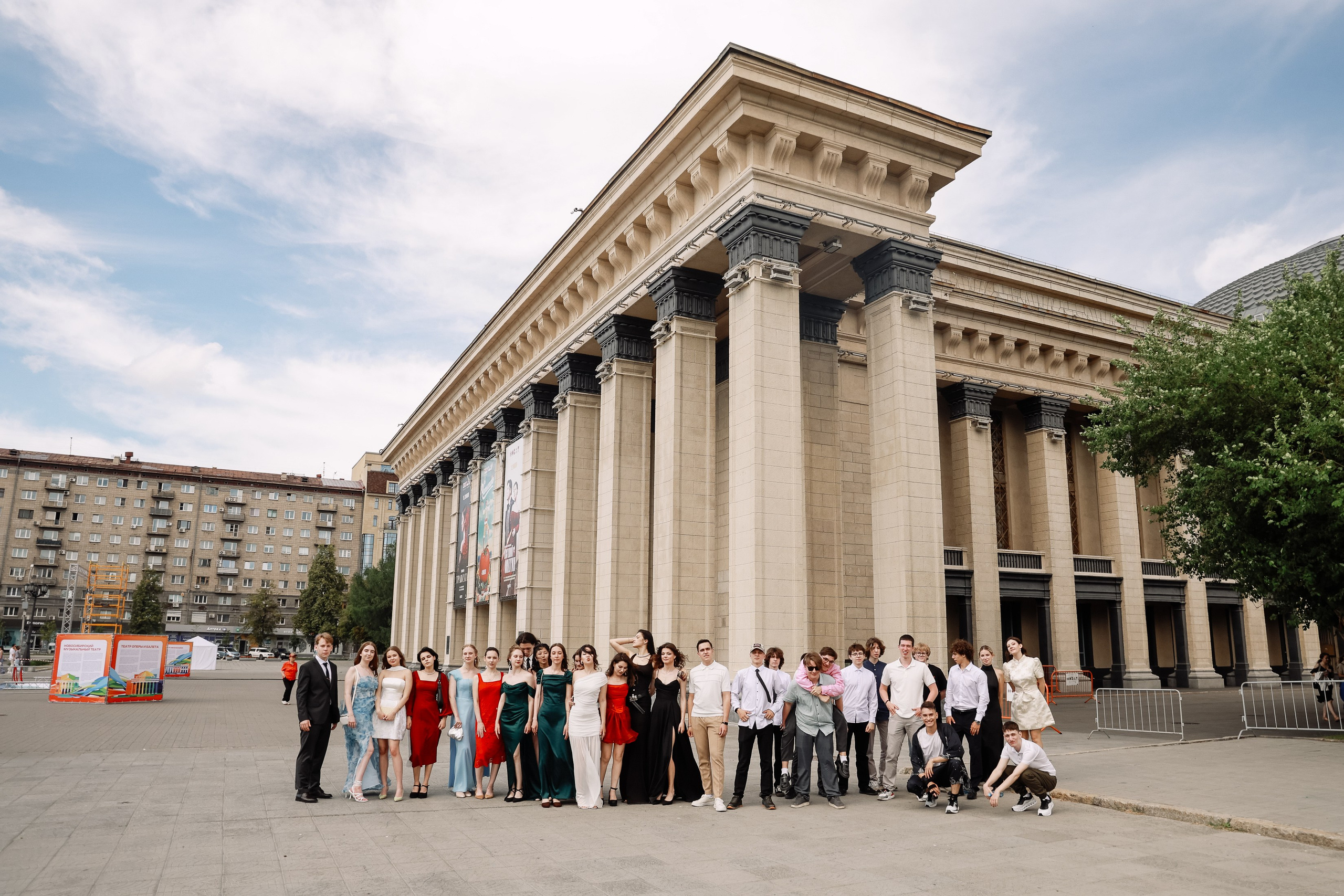 Выпускной школа 210 _прогулка. Фотограф Юлия Мальцева