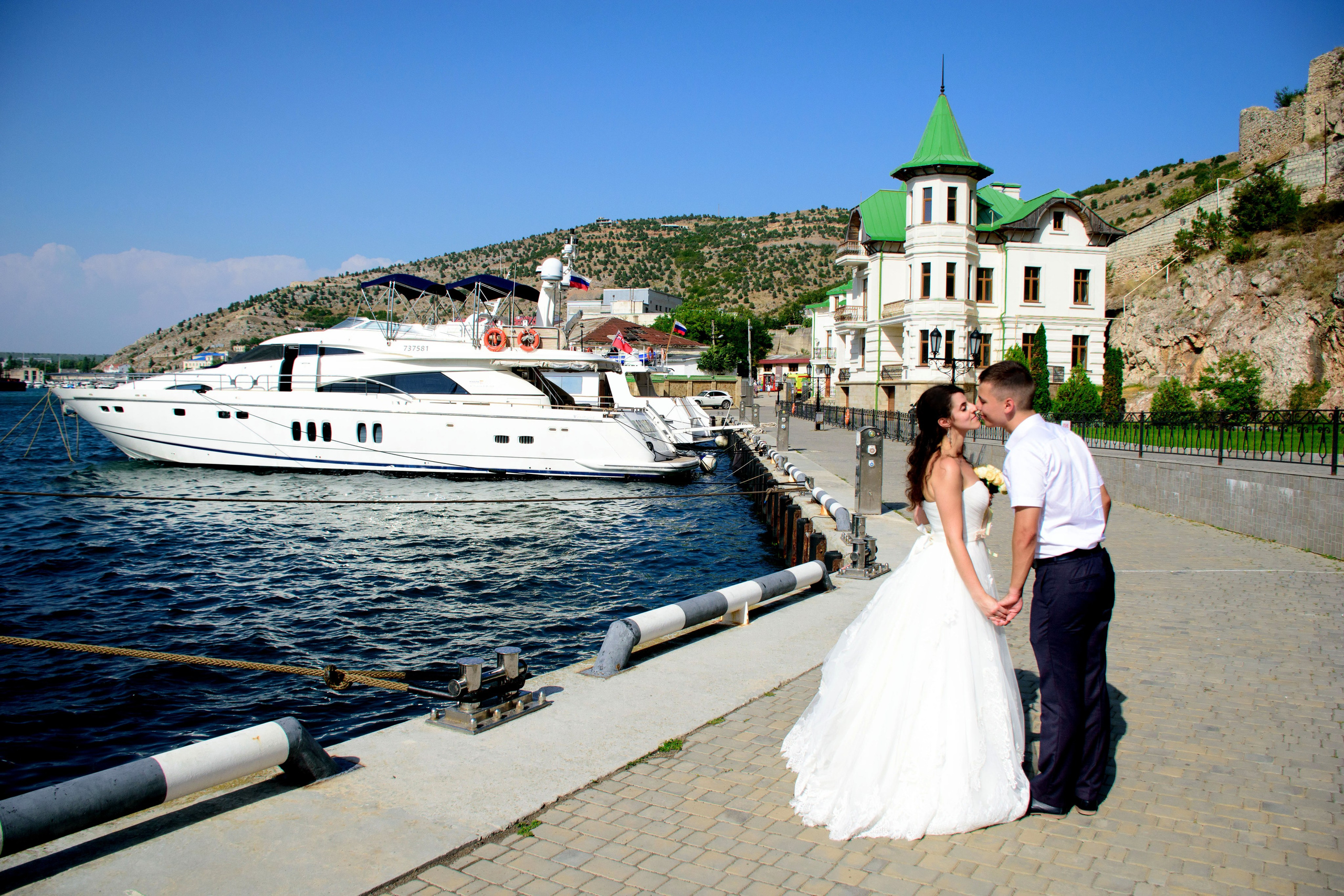 Виктор и Полина