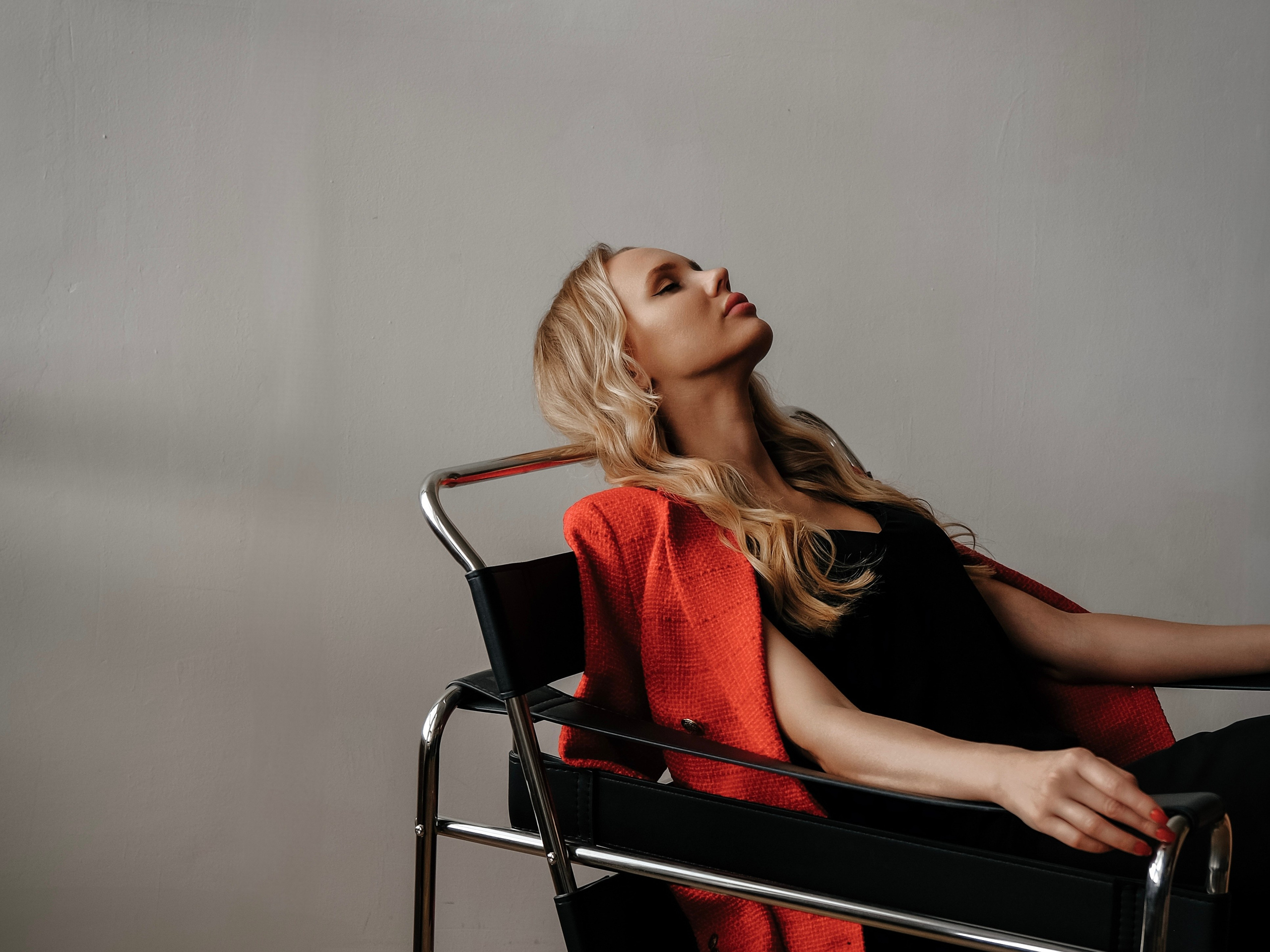 Тоня. Привет! Меня зовут Дарья и я фотограф/видеограф из Ульяновска