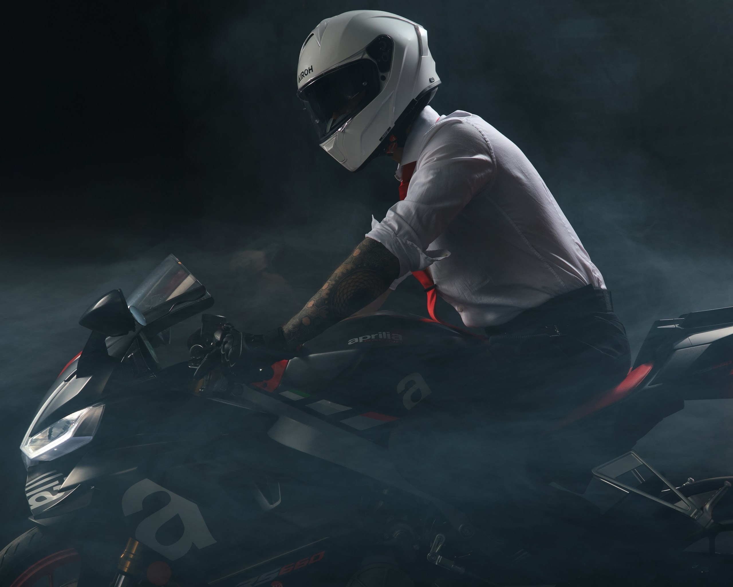 Фотосъемка для мотоблогера Сергея Кузнецова. Профессиональный фотограф в Москве — Максим Дьяконов