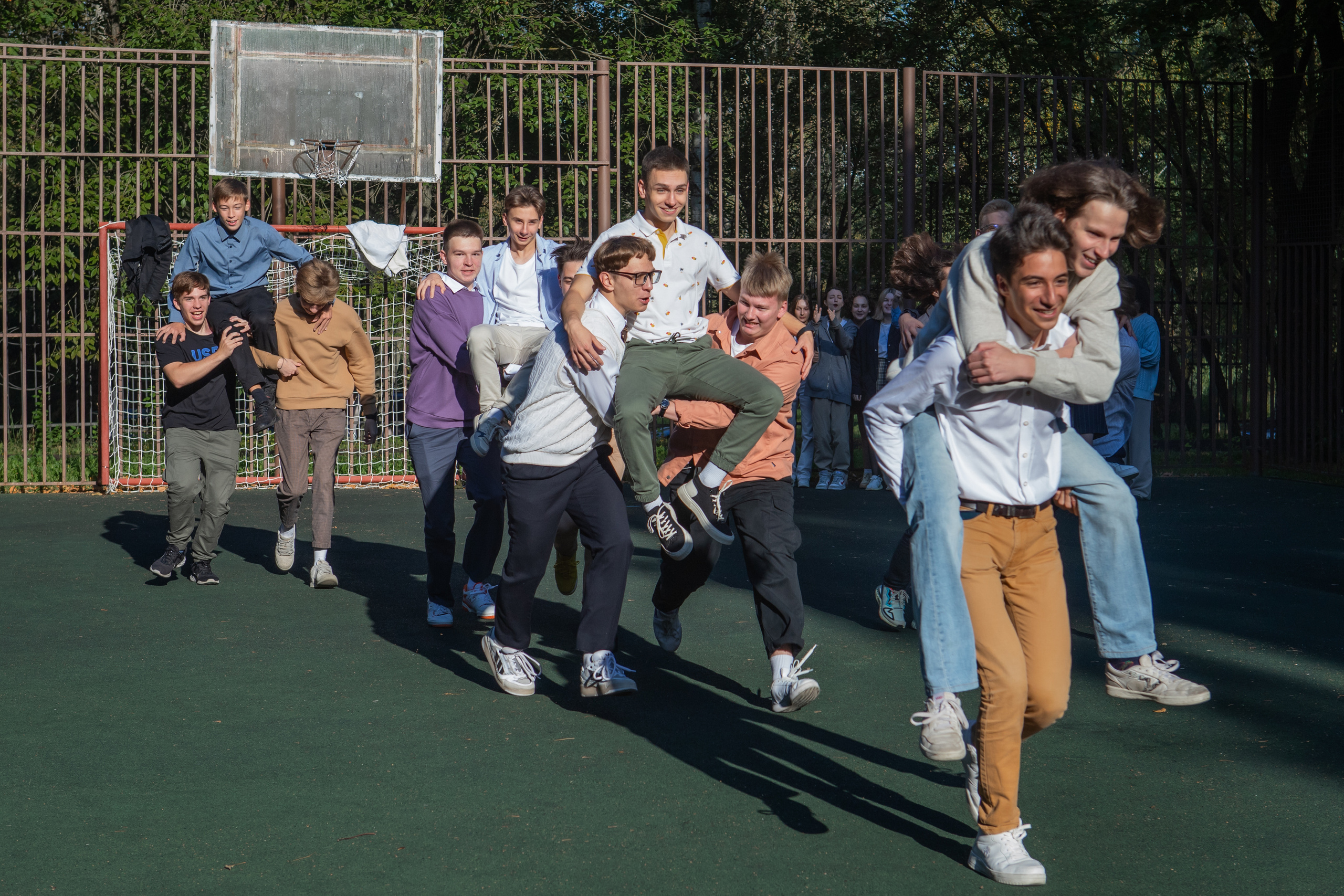 11 класс / Гимназия № 1558 имени Росалии де Кастро / г. Москва. Детский и семейный фотограф Мария Киселёва. Москва