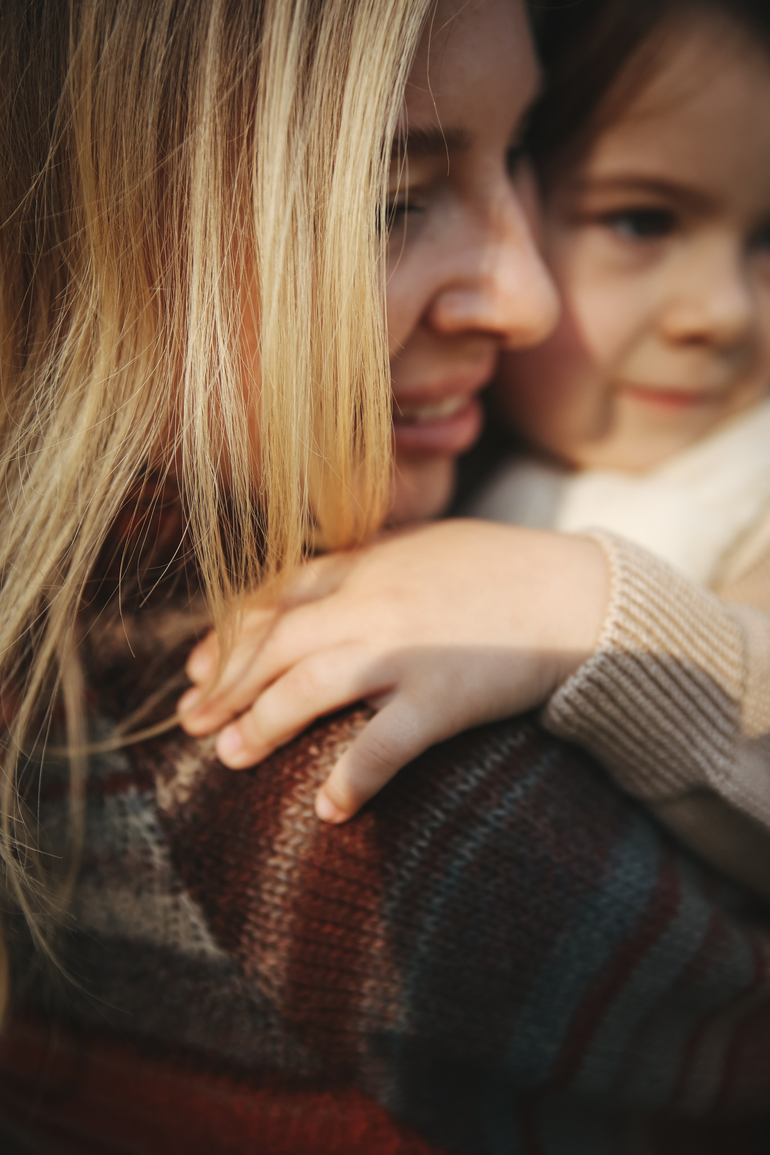 Семейная фотосессия фотосессия на день рождения мама и дочка. Фотограф Владимир Москва