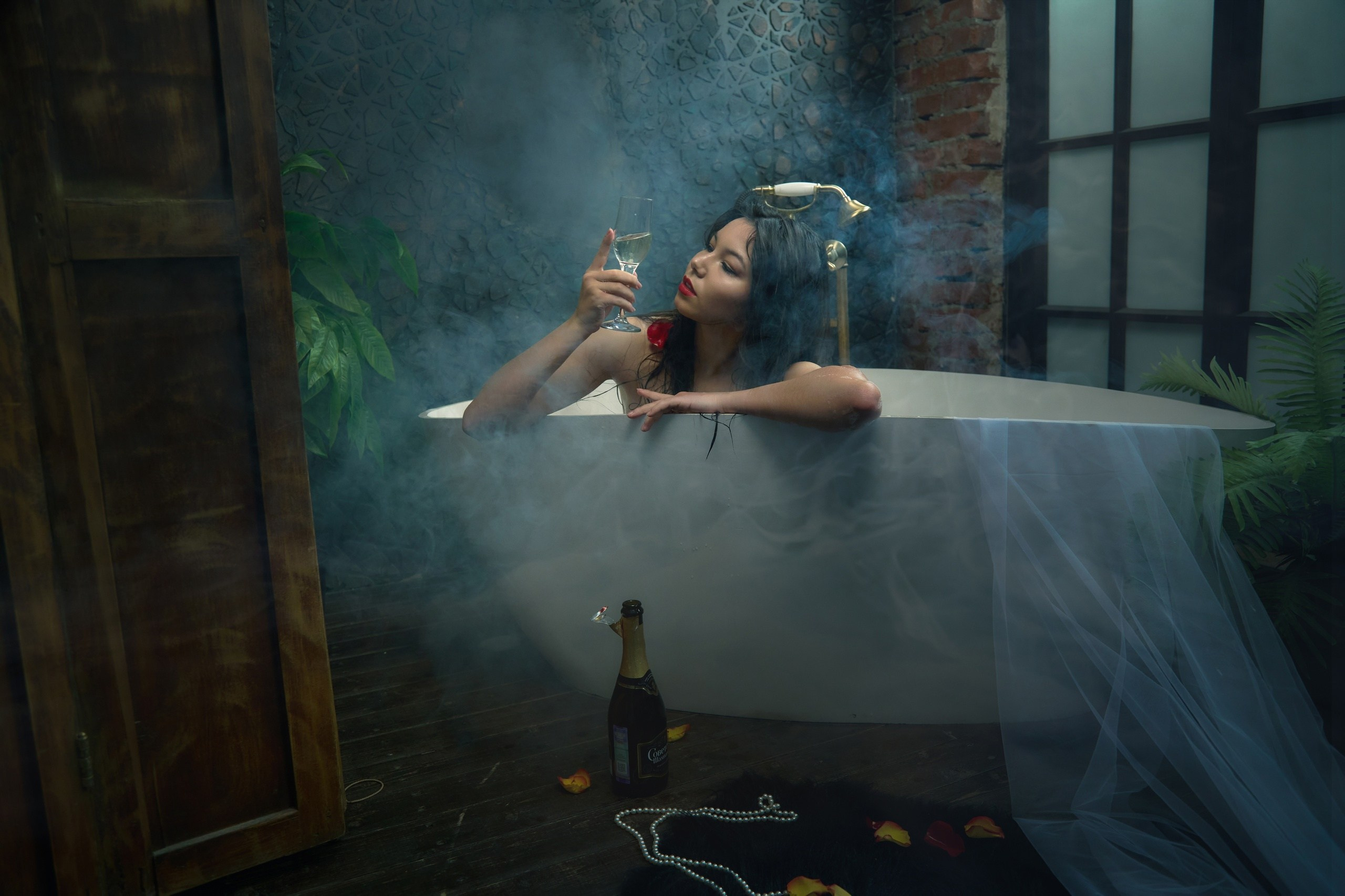 Фотосессия в ванной. Владимир Суздалов (ProMaXe) — Портретный фотограф, тематические фотосессии в Чебоксарах