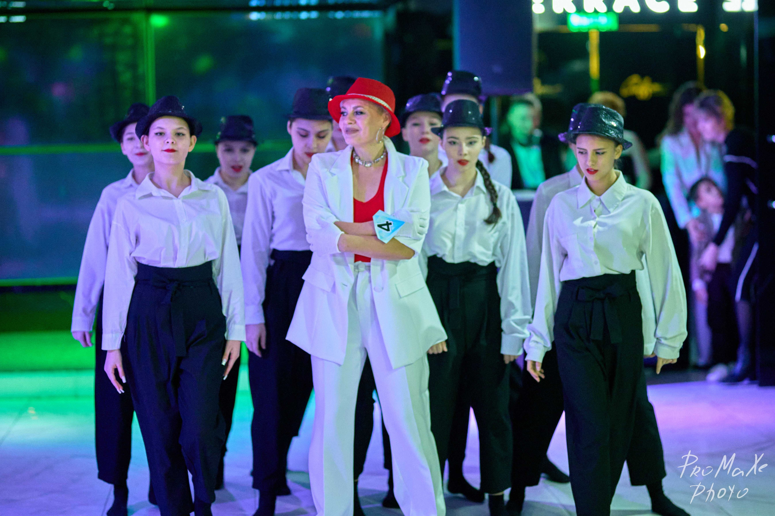 Зал КРАСА МАСС-МЕДИА ЧУВАШИИ. Владимир Суздалов (ProMaXe) — Портретный фотограф, тематические фотосессии в Чебоксарах