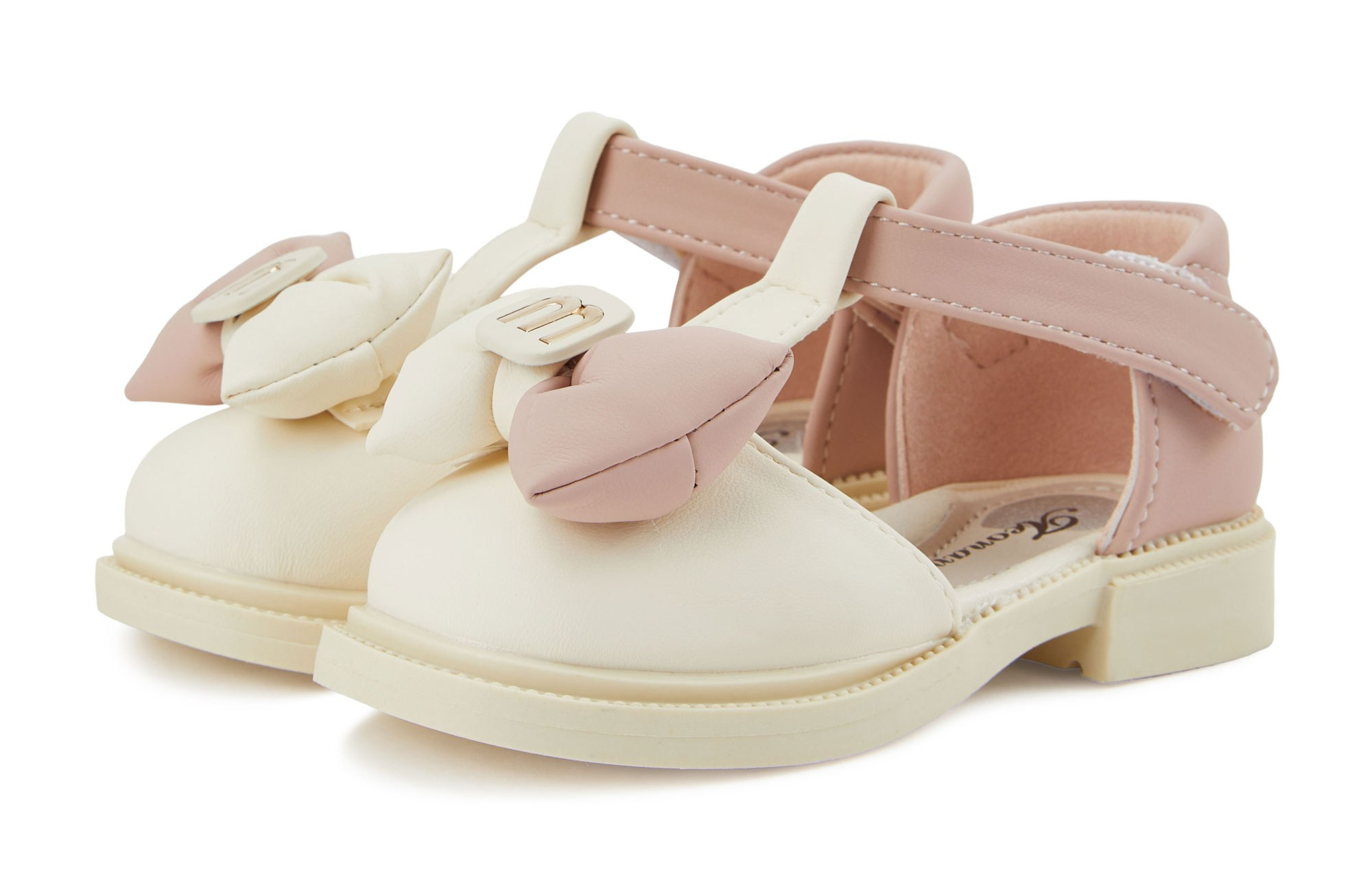 Обувь. Предметный фотограф Москва l Московская область Юрий Козырев