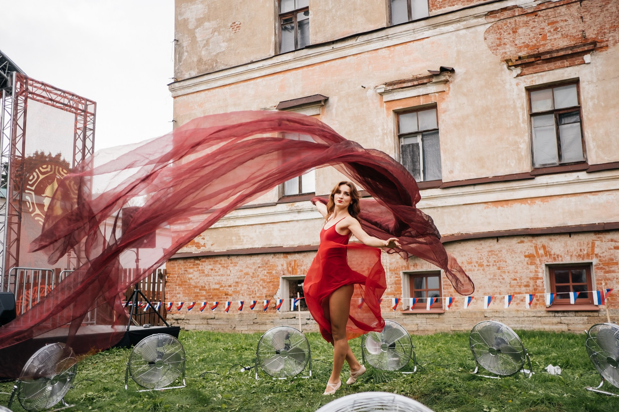 Всероссийский форум «12 подвигов Александра Невского» | Старая Ладога 2021. Репортажный фотограф в Санкт-Петербурге СПБ Алиса Ческидова на ваше мероприятие