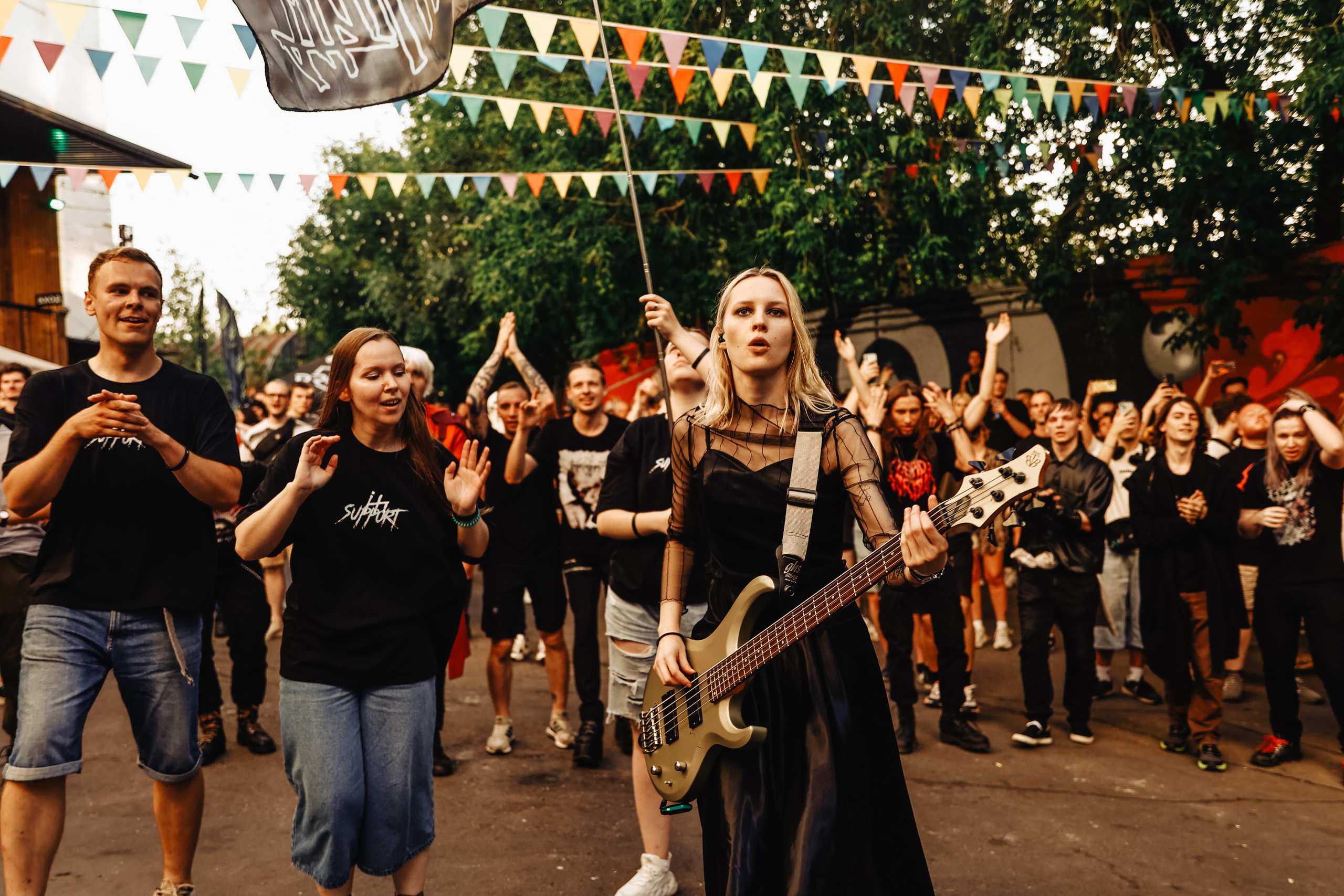 ЛЕТНИЙ МЕТАЛ В ПРАВДЕ