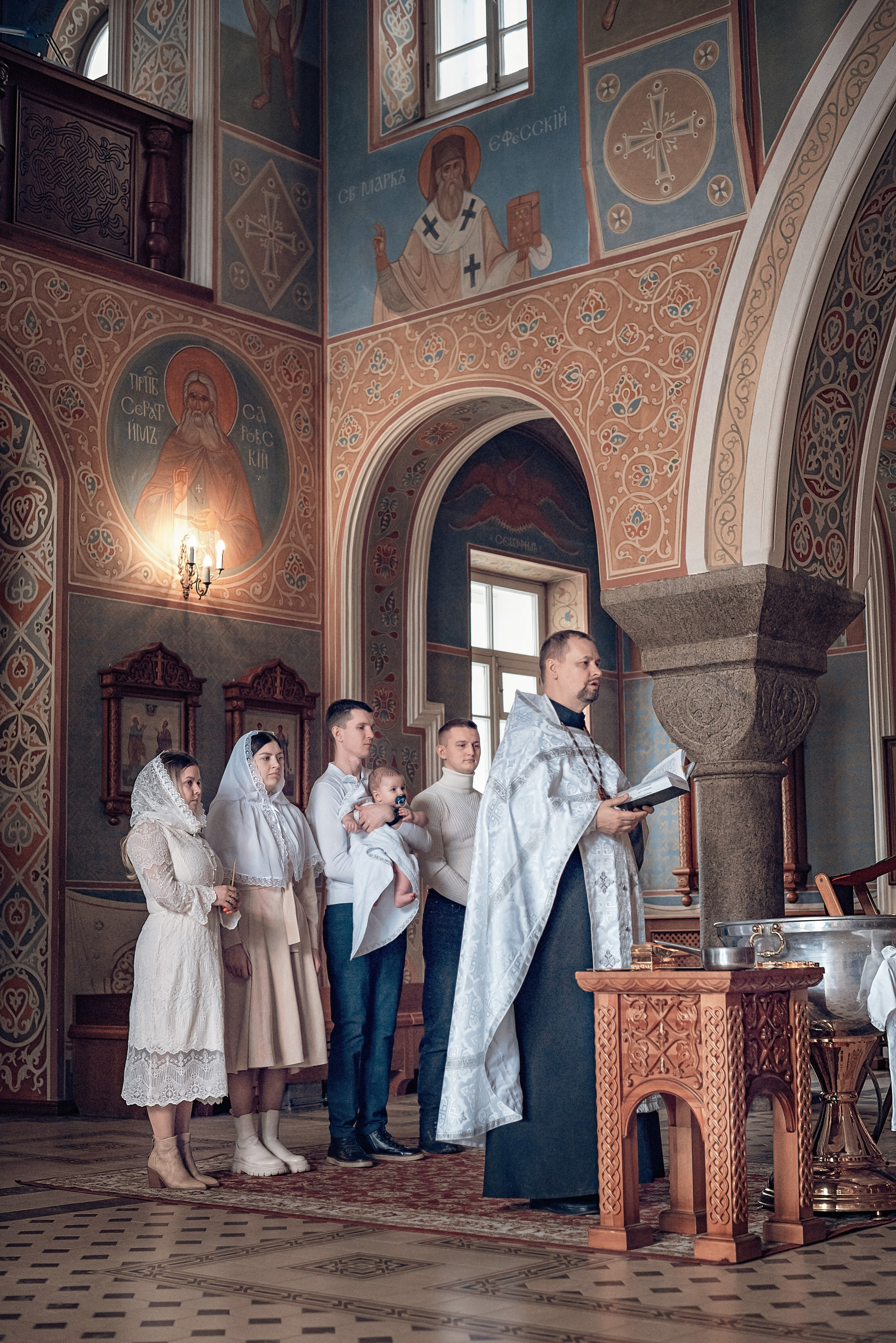 Крещение Ярослава в Храме Иоанна Предтечи. Фотографы крещения/венчания  Красноярск Татьяна и Вячеслав Переваловы