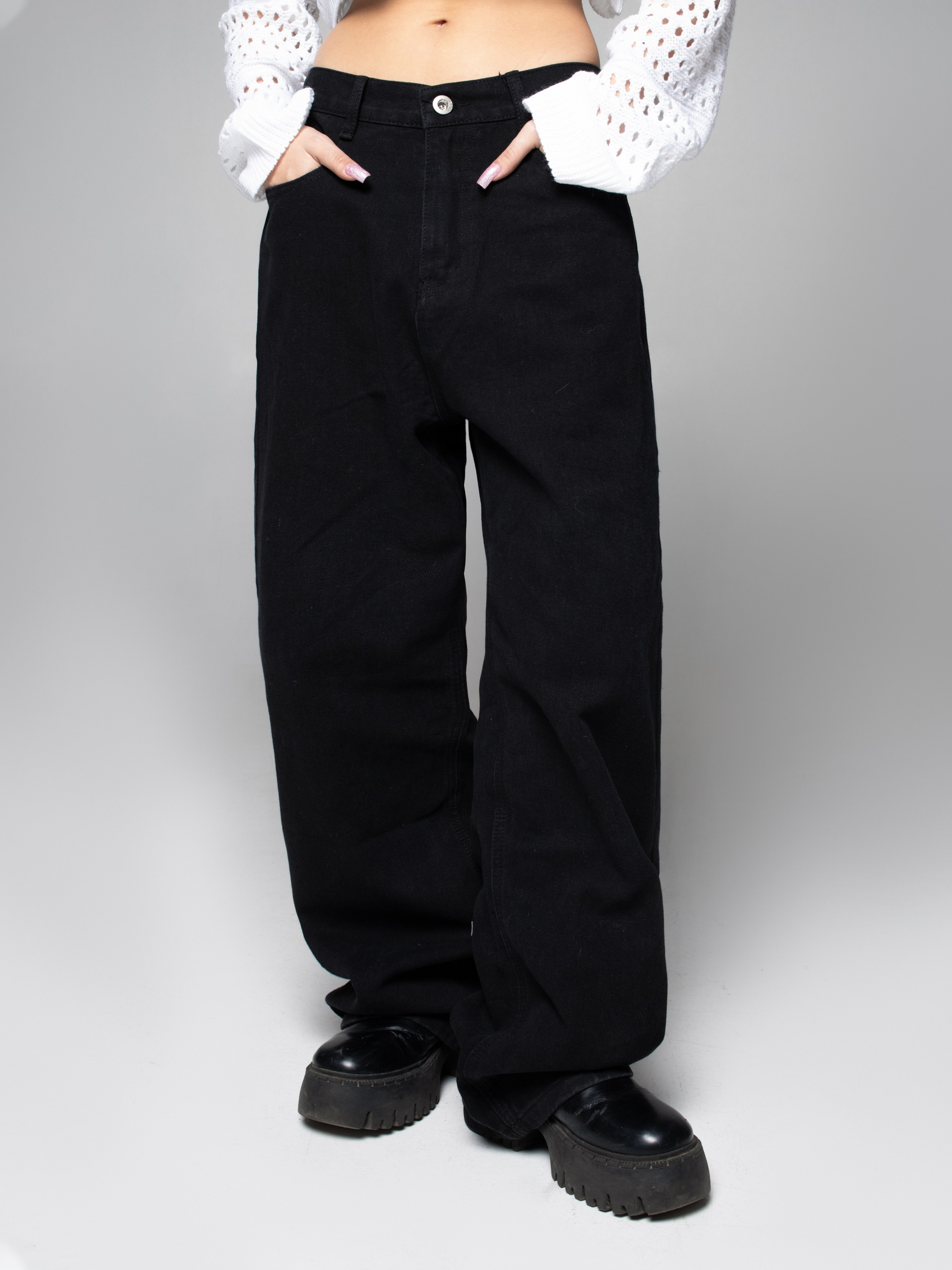 КАТАЛОГ | серый фон. RUNA production — стильные съемки для брендов