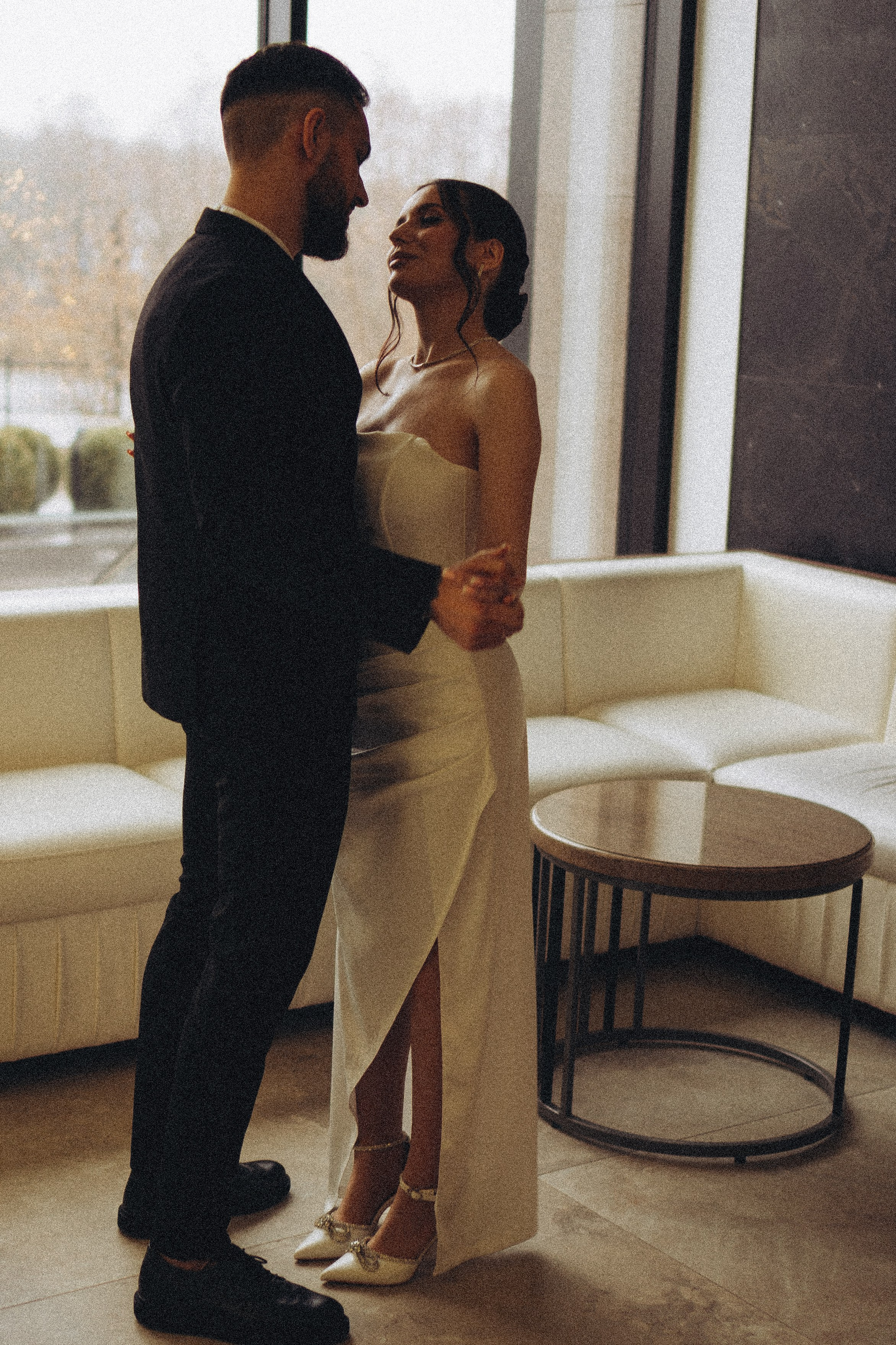 СВАДЕБНАЯ СЬЕМКА СБОРОВ ЖЕНИХА И НЕВЕСТЫ В ОТЕЛЕ И ТАКЖЕ ФОТОСЕССИИЯ В ОТЕЛЕЕ МЕГАПОЛИС БРЯНСК. Профессиональный фотограф, Санкт-Петербург — Виктория Богомолова