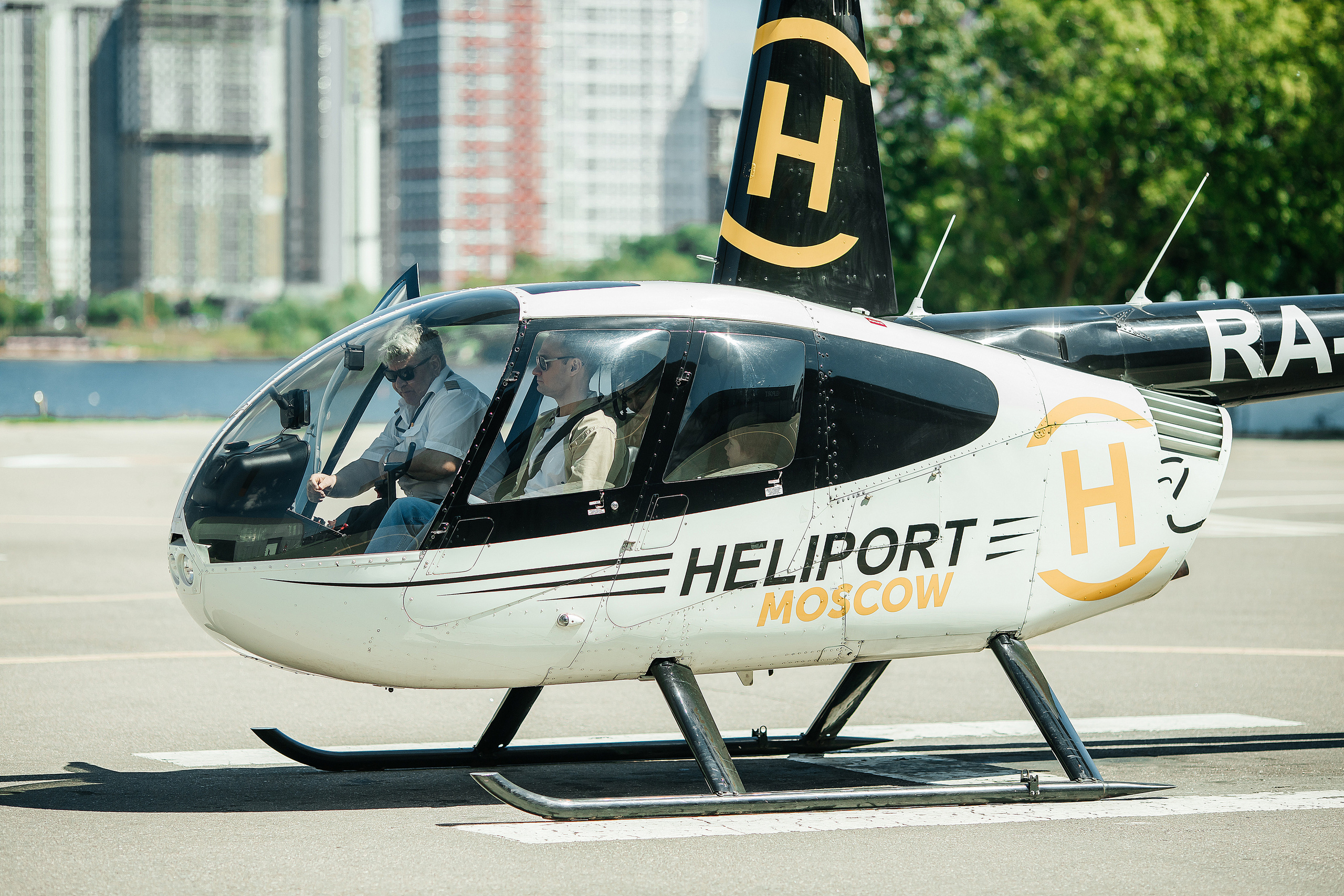 День рождения Ярослава в авиацентре HELIPORT. Свадебный и семейный фотограф в Москве и МО Елена Агапова