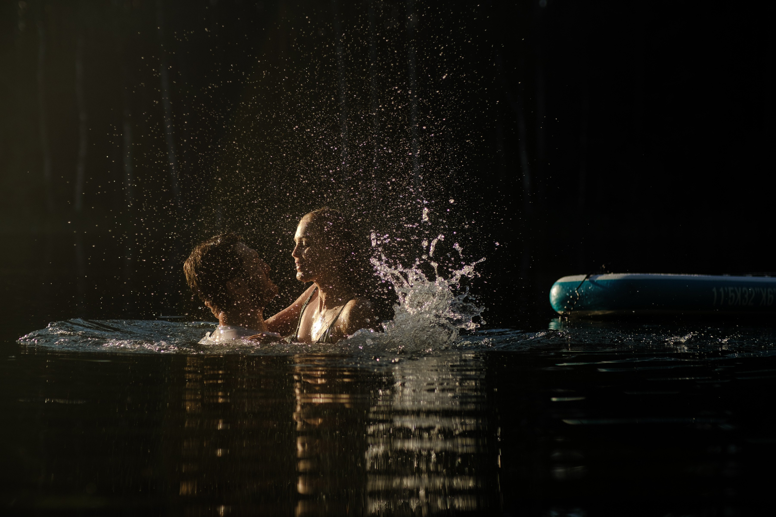 Петя и Лина, на сапах. Интерьерный фотограф и видеограф в Санкт-Петербурге Вадим Балбашевский