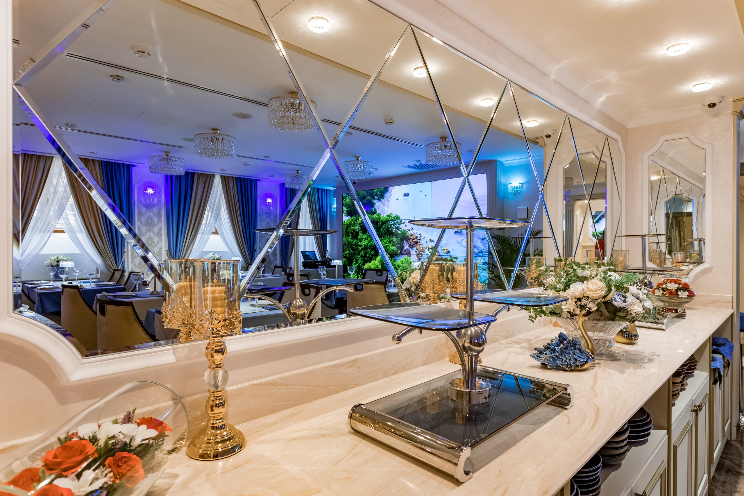 Фотосъемка для ресторана Волшебная арфа. Интерьеры, Контент, Портреты | Фотограф в Москве Дани Терно