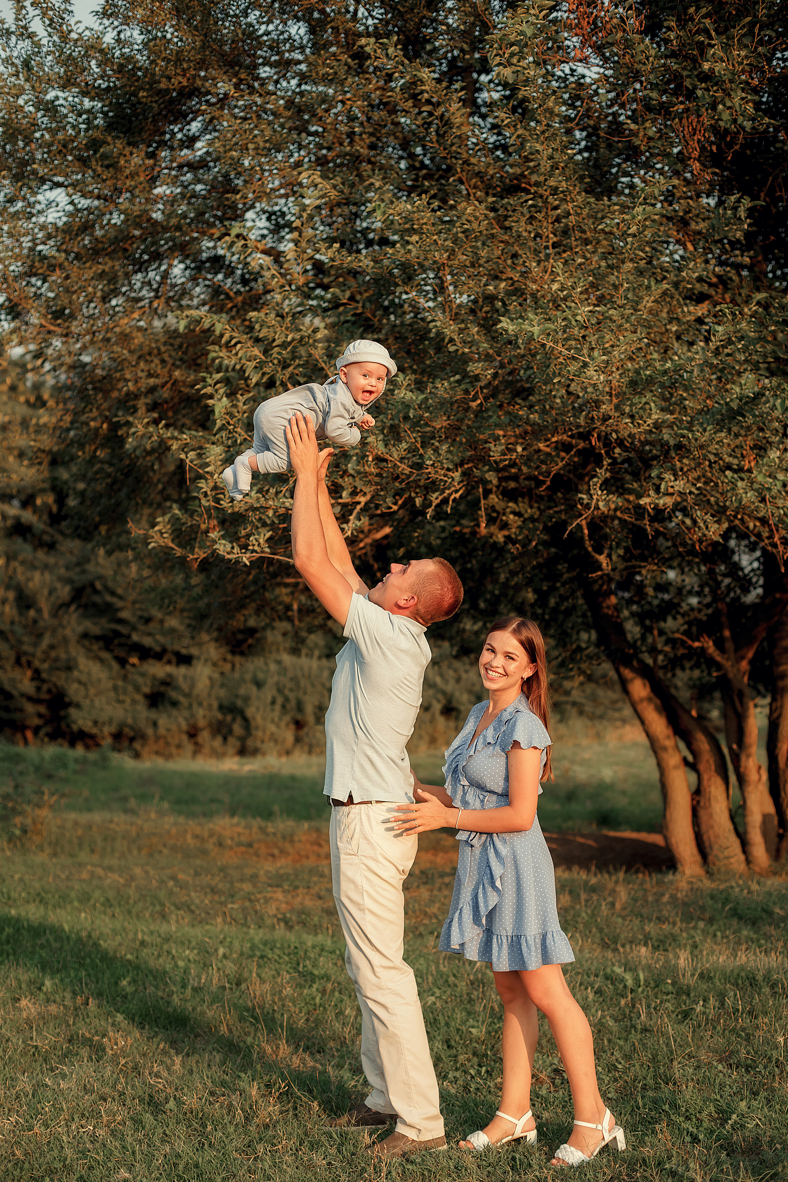 Улица Художественные. Семейный фотограф в Тбилисском районе Наталия Батина
