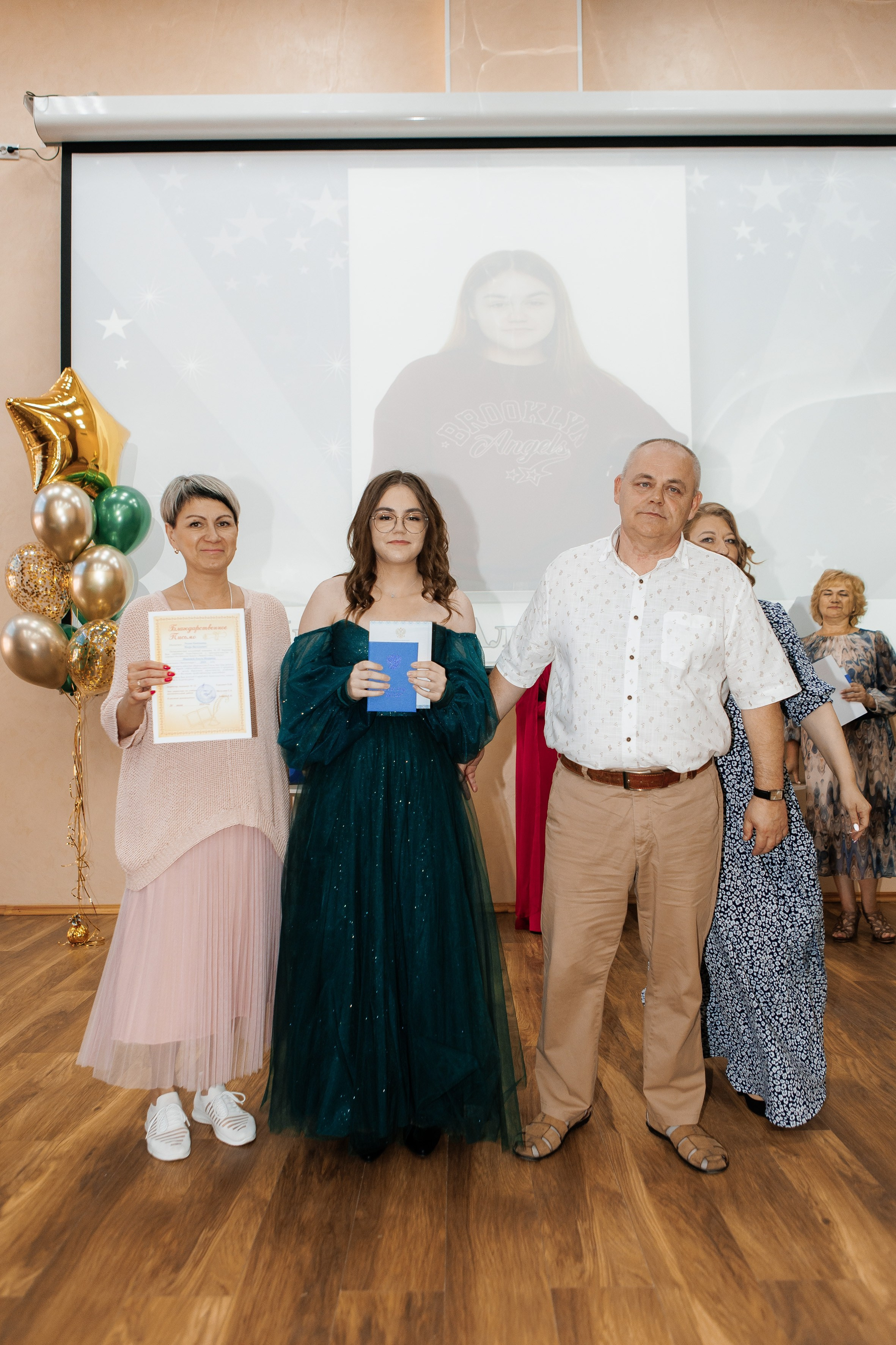 Выпускной Гимназия 12 2024 г. Свадебный и портретный Фотограф в Липецке Дмитрий Котюков