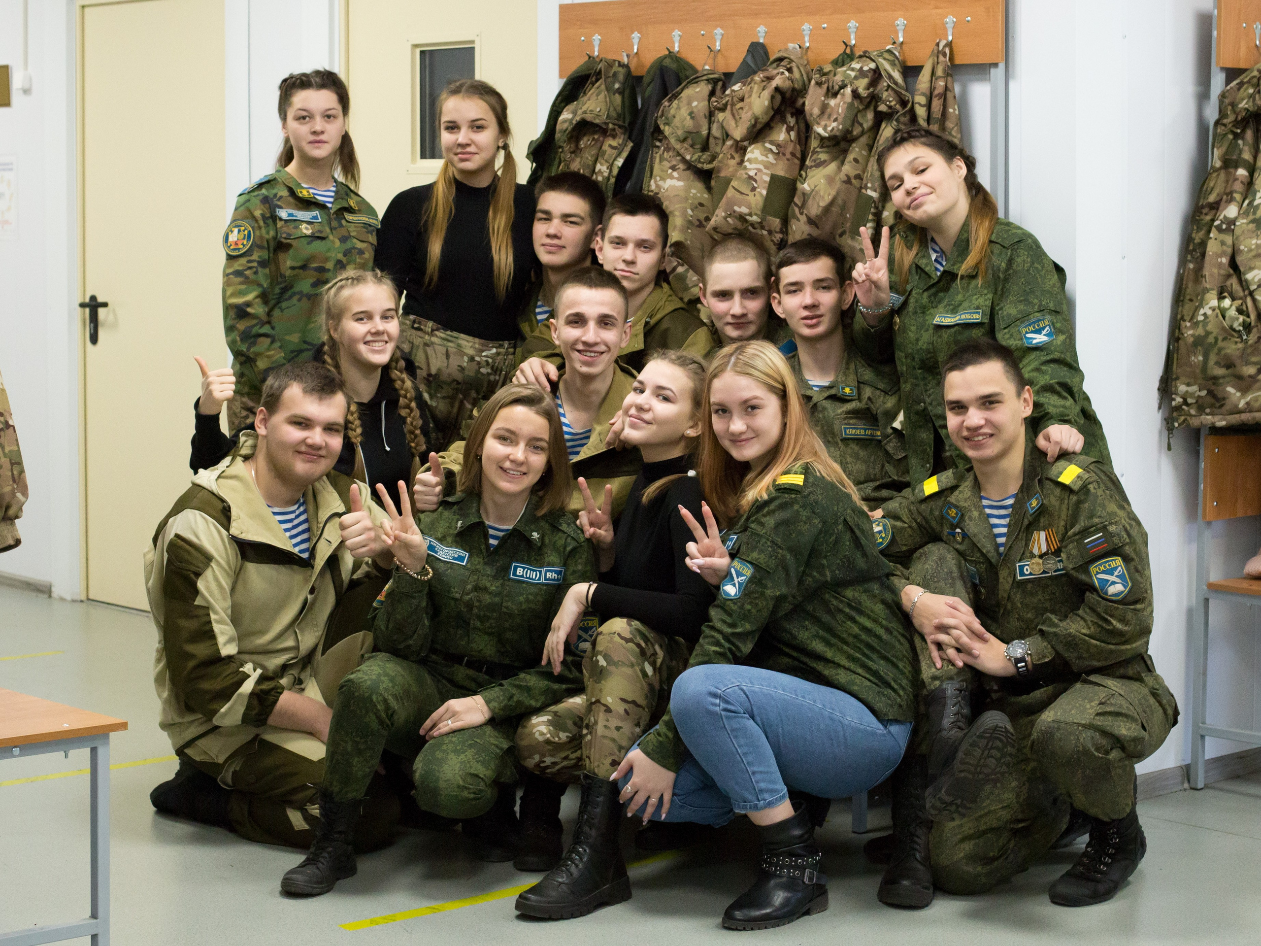 Кадеты. Выпускные альбомы «Эврика» в Нижнем Новгороде