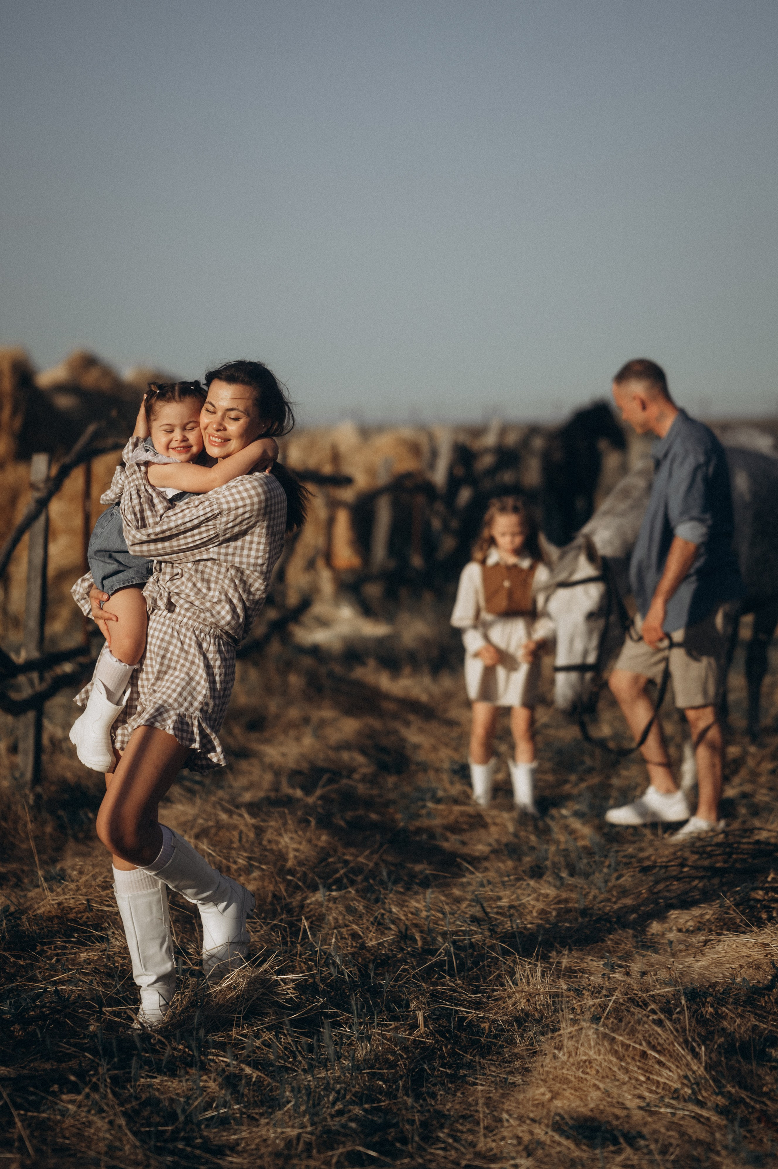 Артур, Алина, Алиса и Афина. Фотограф Горбенко Анна