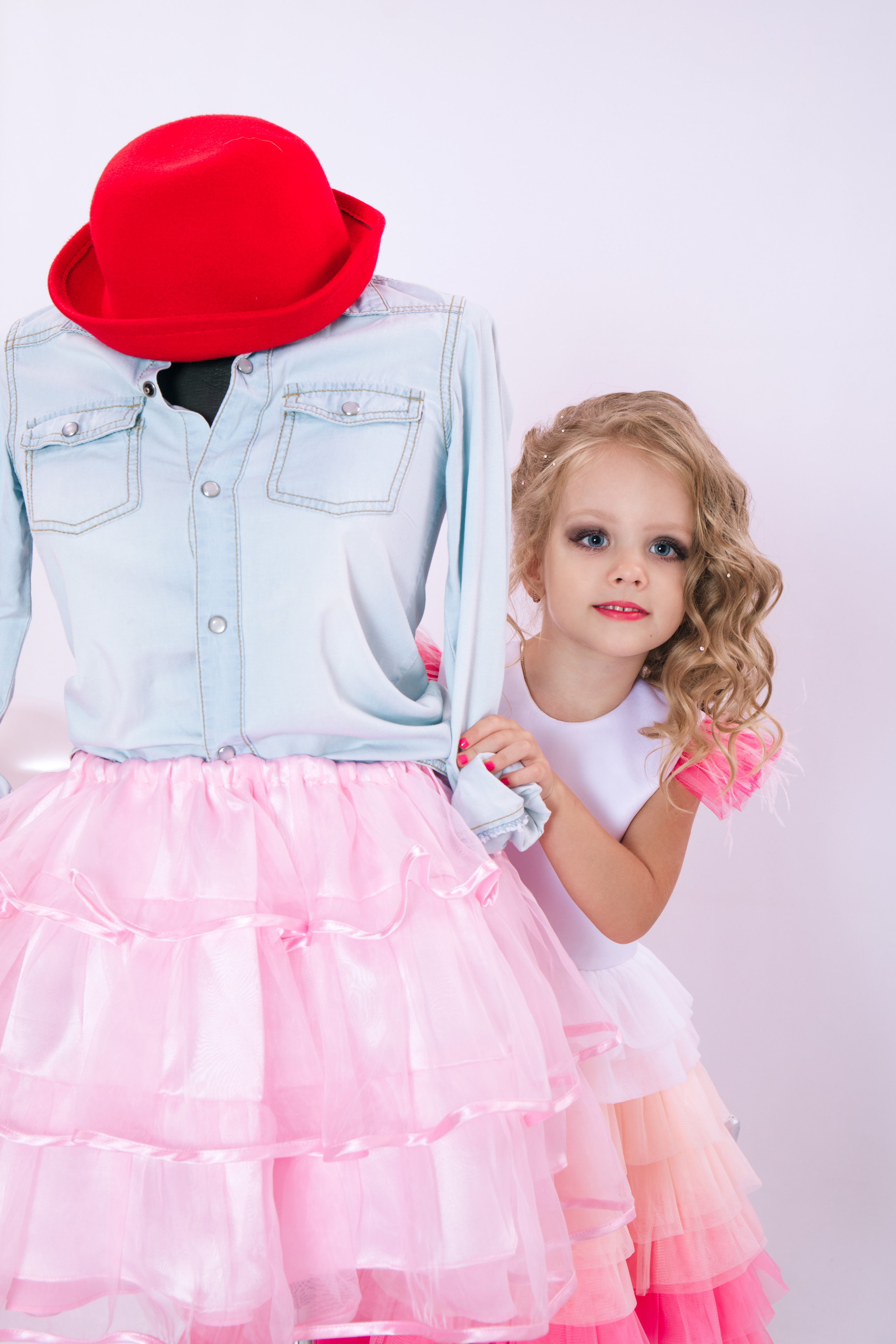 Яна 4 года. Фотосессия на день рождения. Фотографы в Кандалакше Олеся и Юрий. Мурманская область, Россия