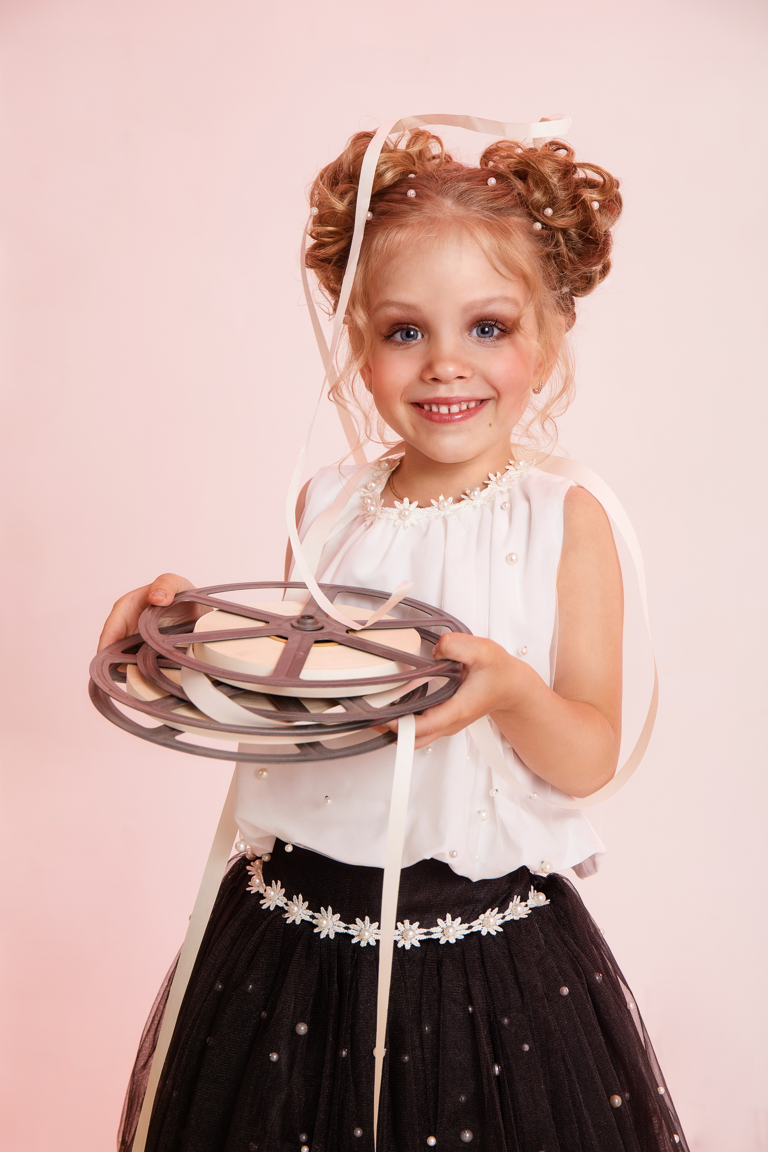 Яна 5 лет. Фотосессия на день рождения. Фотографы в Кандалакше Олеся и Юрий. Мурманская область, Россия