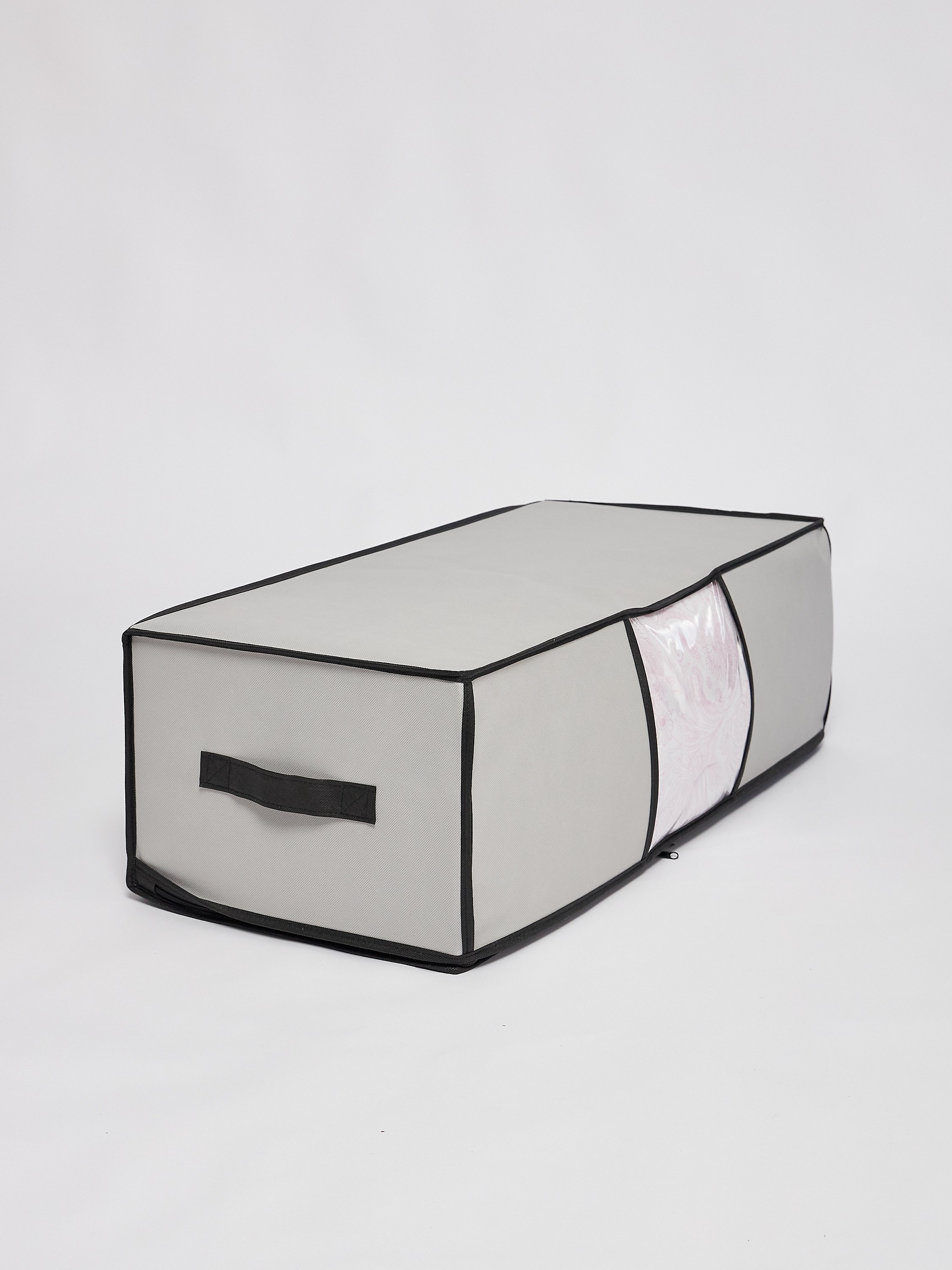 Фотосъемка кофров для хранения одежды для маркетплейсов. Алексей Темнов — фотограф в Пятигорске