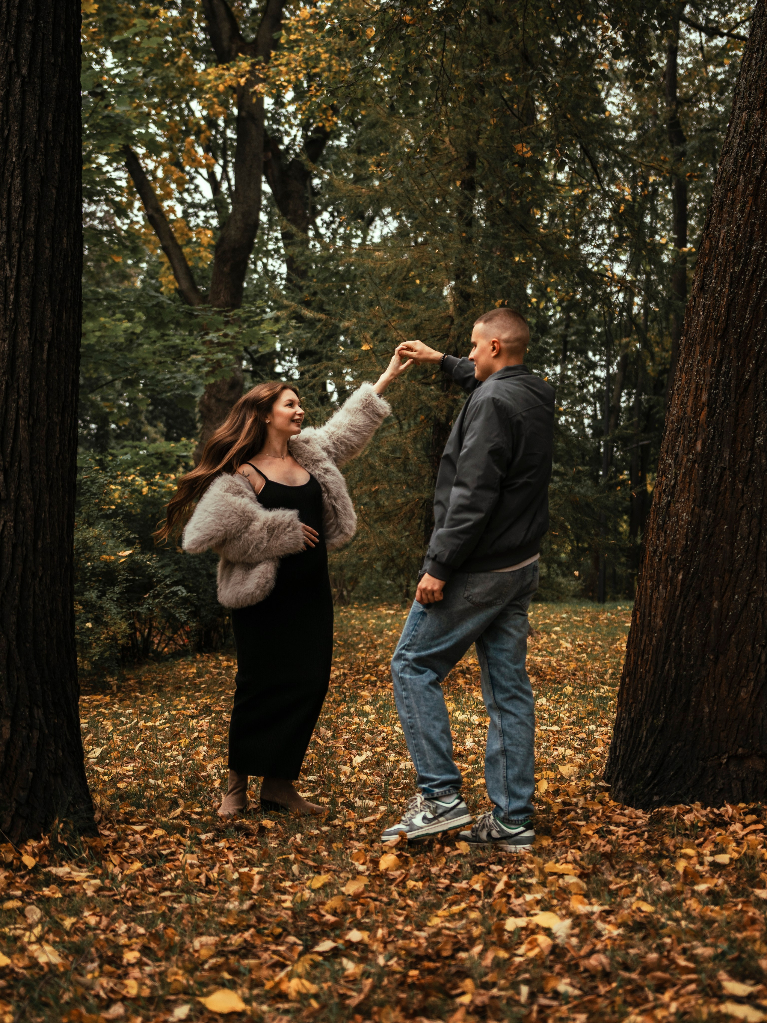 In the Autumn Garden. Портретный фотограф Москва Белогорцев Сергей
