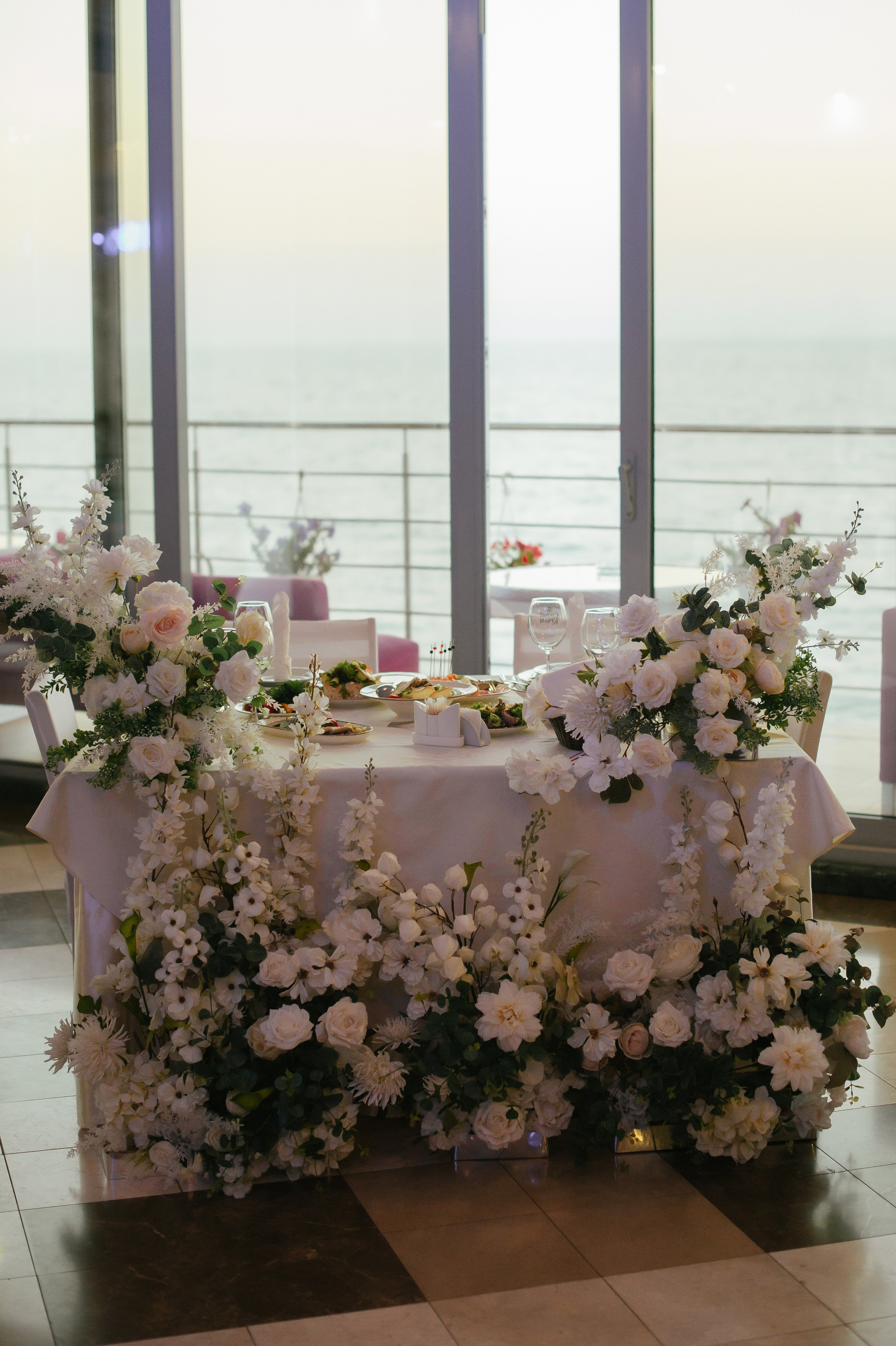 Александр и Александра. Свадебный, женский, семейный фотограф в Севастополе Юлия Мошенко